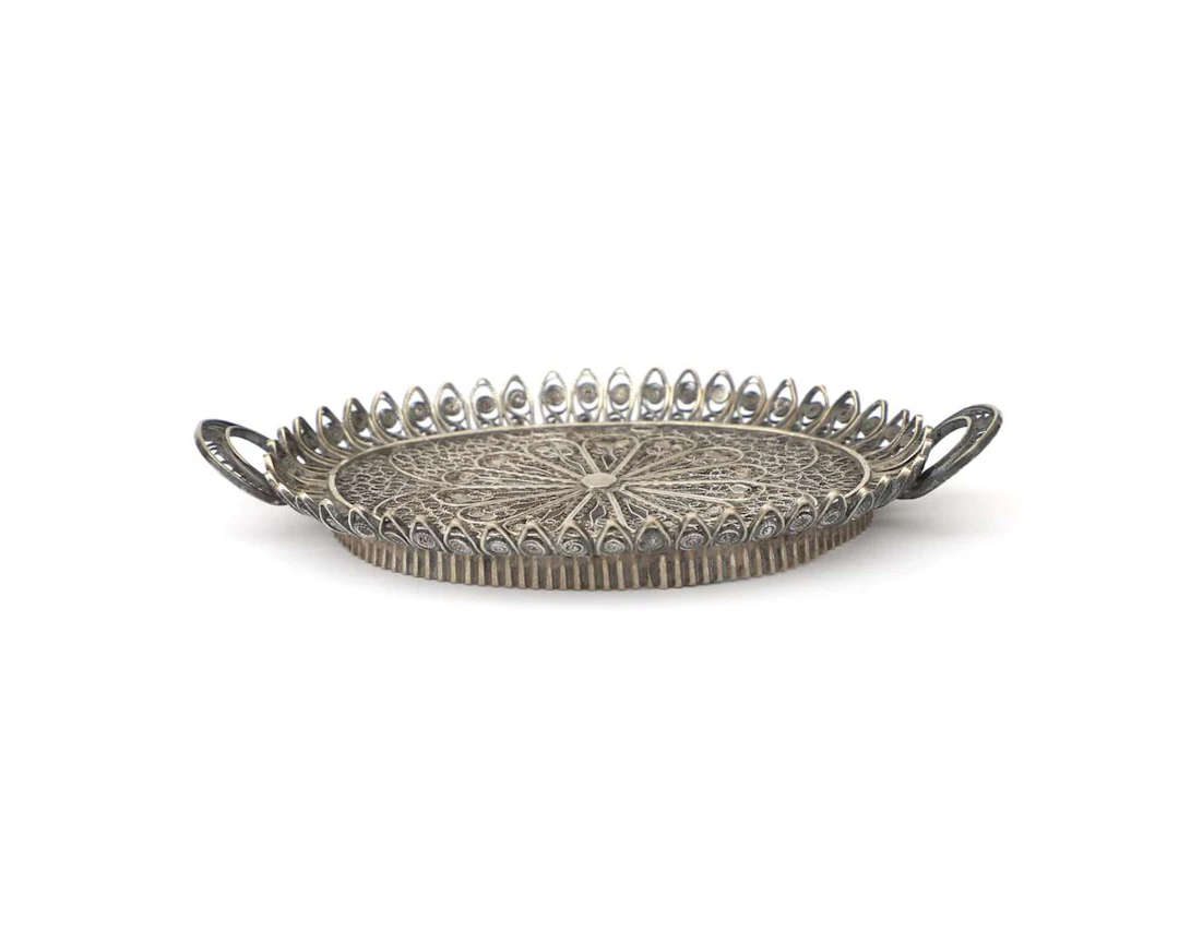 A silver filigree tray, probably from Indonesia, 19th/20th century