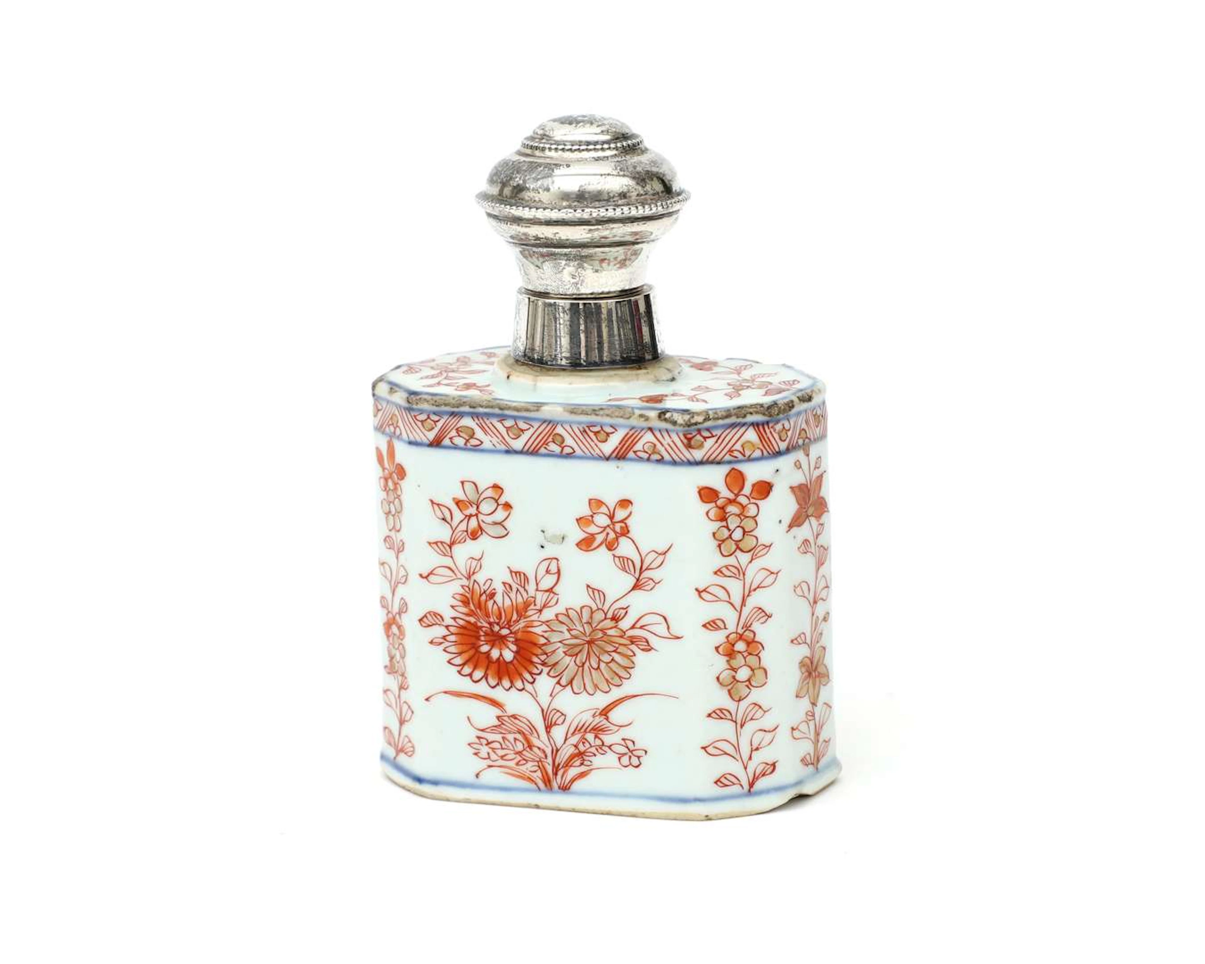 A porcelain tea caddy with a silver mount, China, Kangxi period (1662–1722)