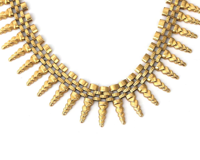 An 18k yellow gold Cleopatra link necklace, Italy