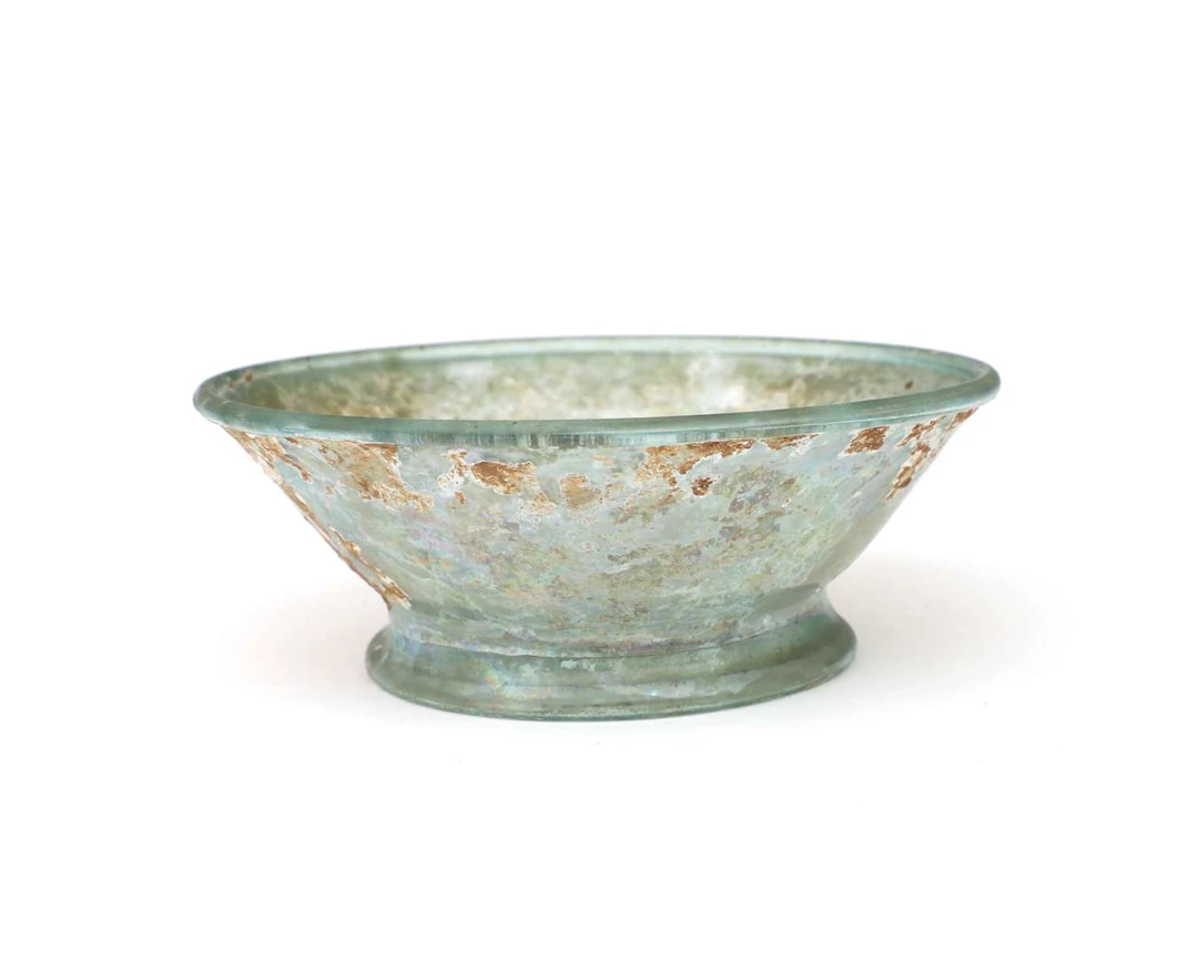 A glass bowl, Roman empire, 2nd-4th century AD