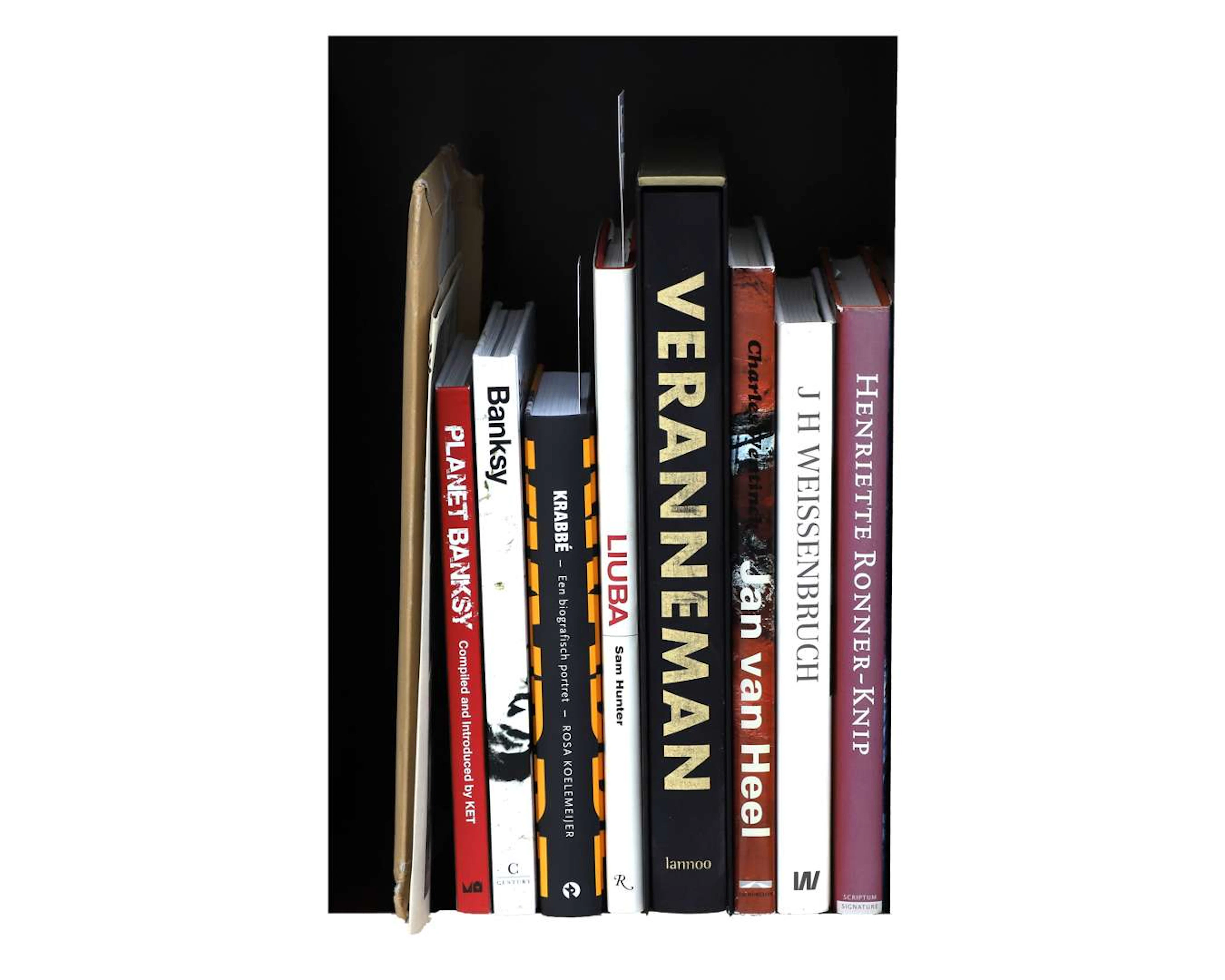 A collection of 8 books on modern art
