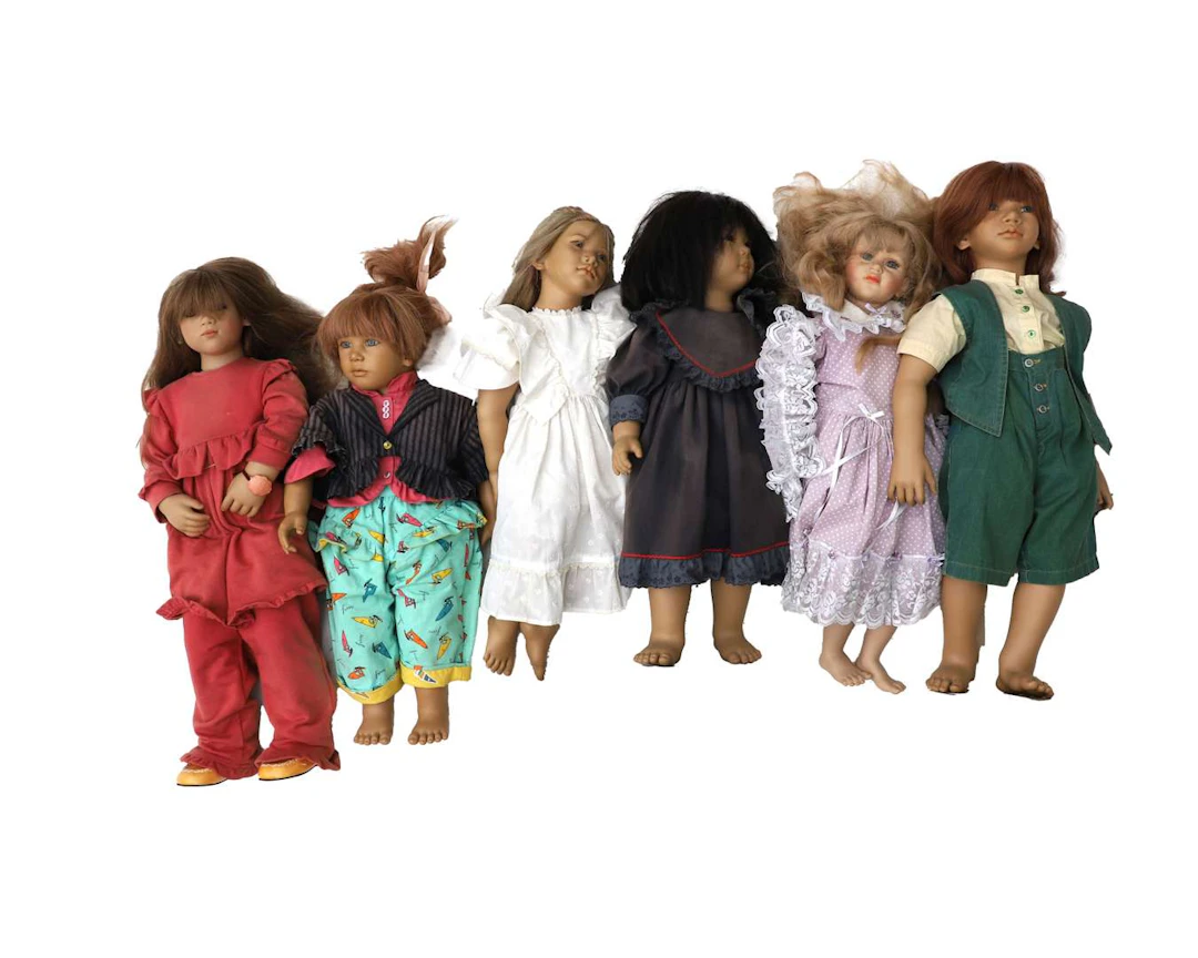 A lot comprising various dolls, including Lunette Himstedt