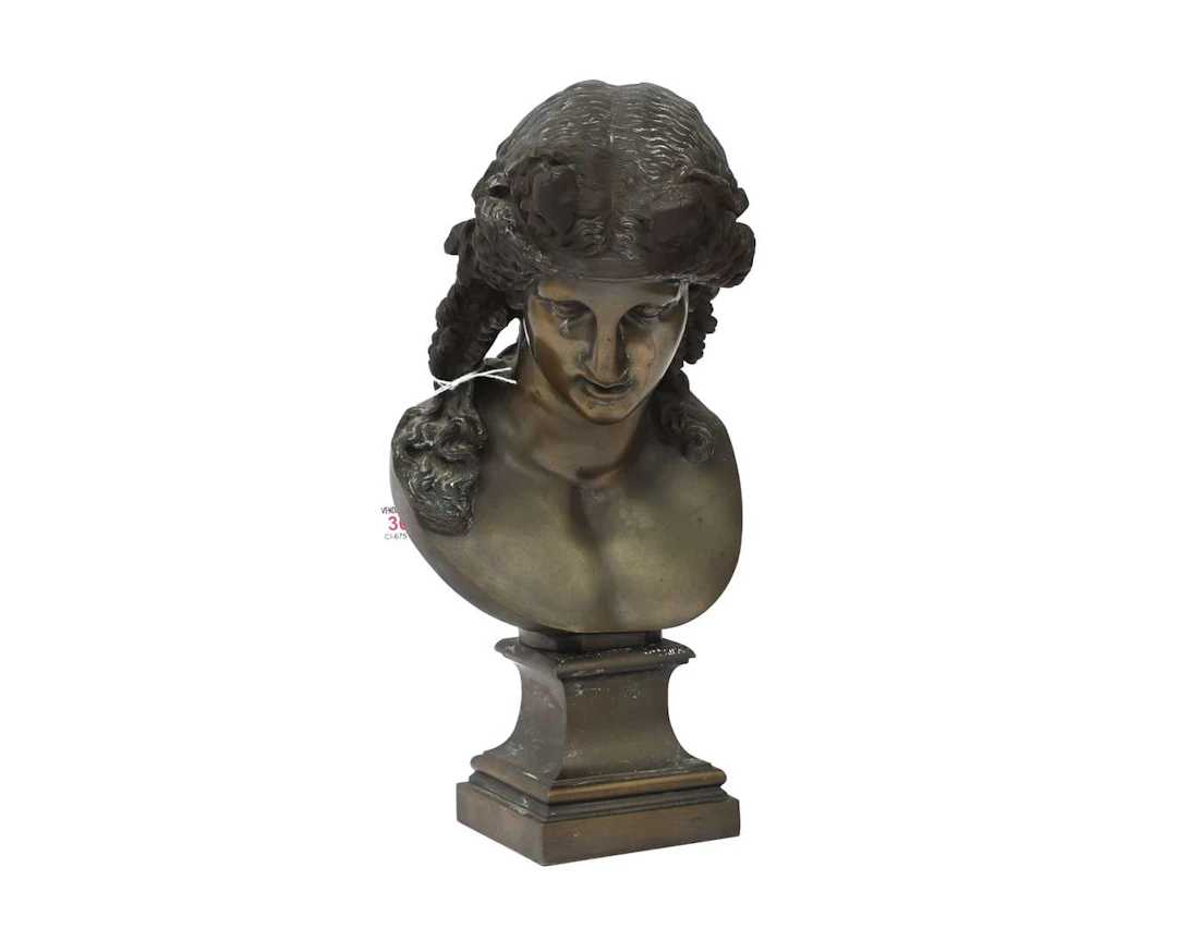 A bronze bust depicting Ariadne, 19th/20th century