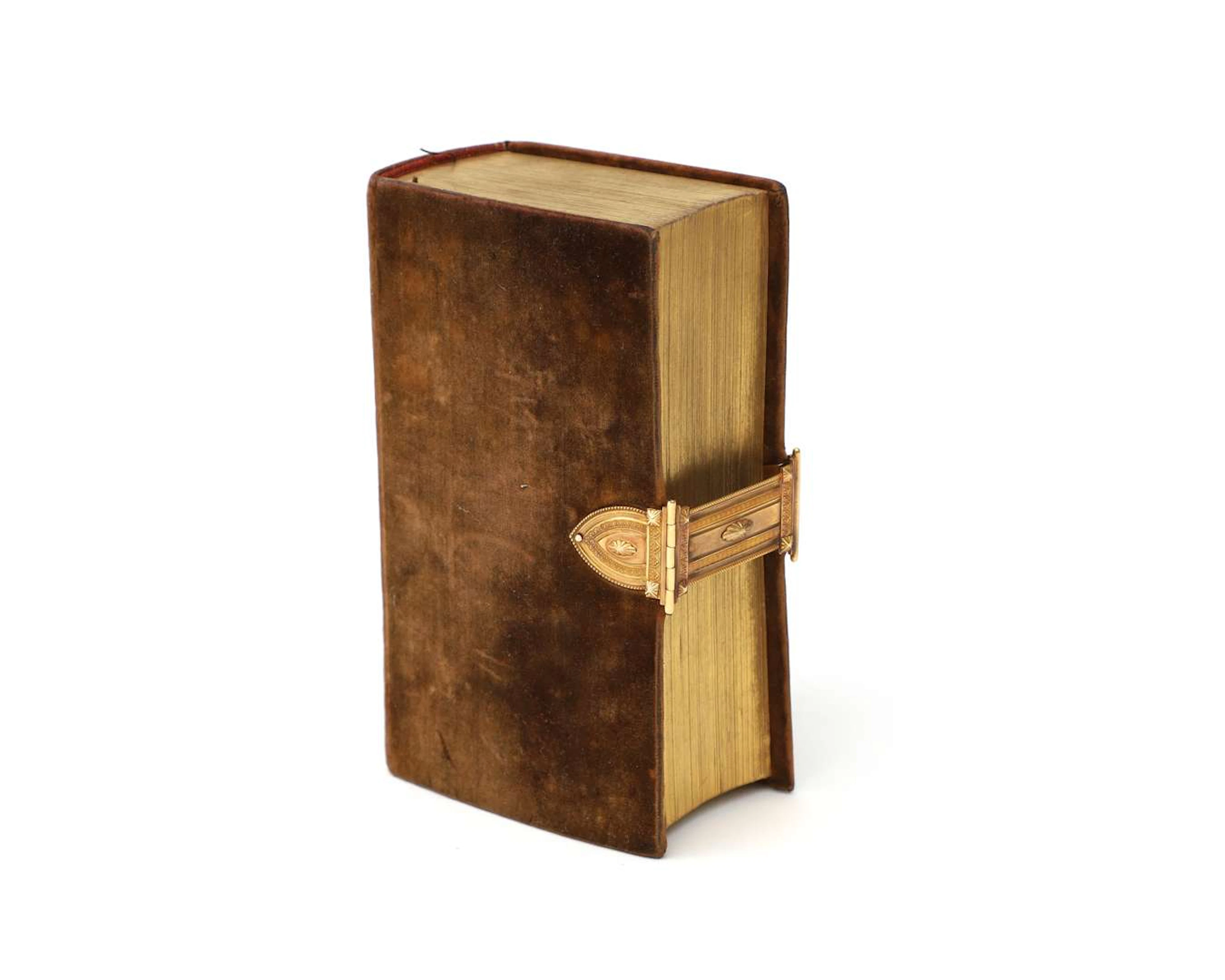A Bible with an 18-carat yellow gold clasp, Netherlands, Leeuwarden, 1826