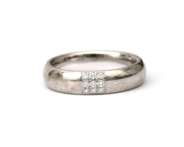 A 14-carat white gold Christian Bauer ring set with a diamond