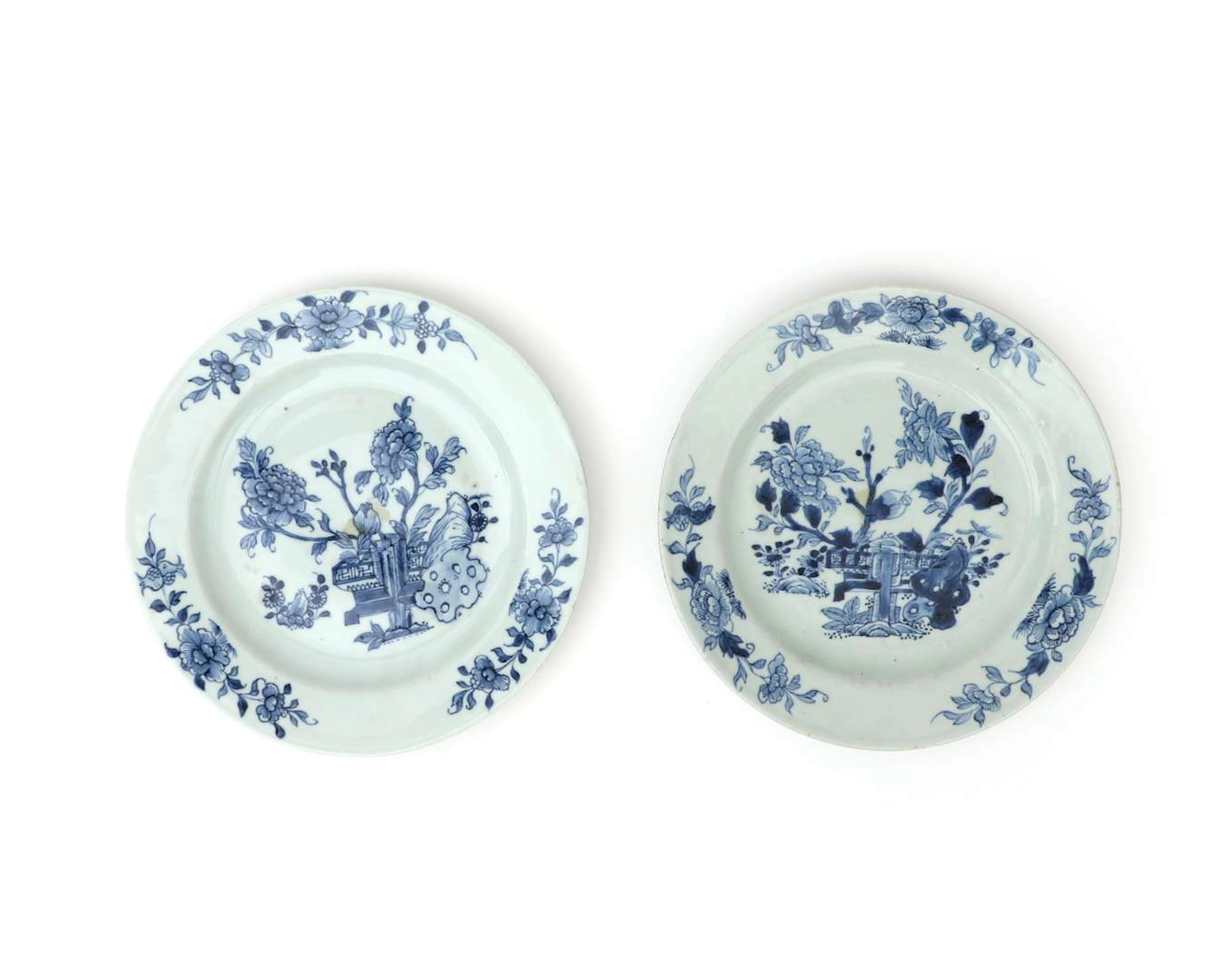 Two porcelain plates, China, 18th century