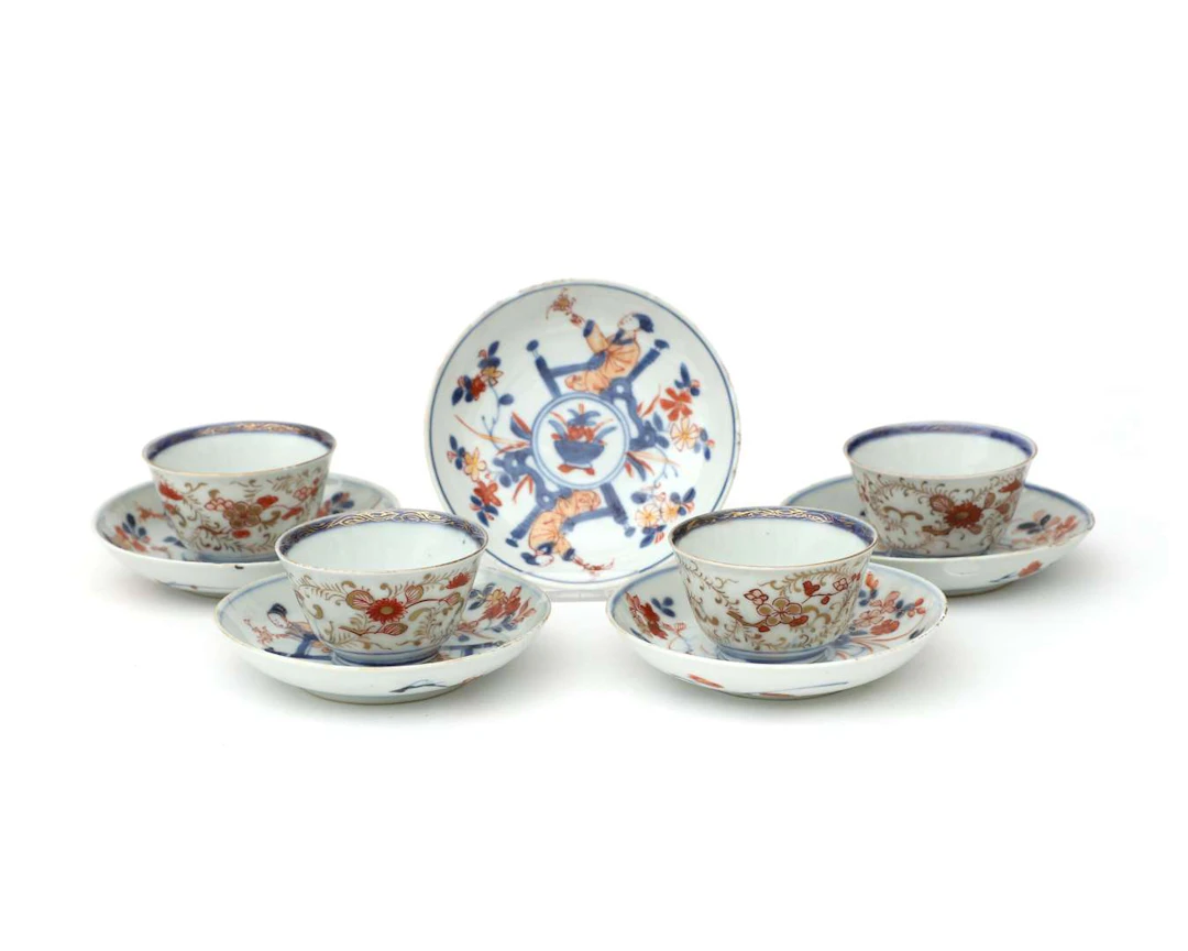 Four porcelain cups and five saucers, China, 18th century