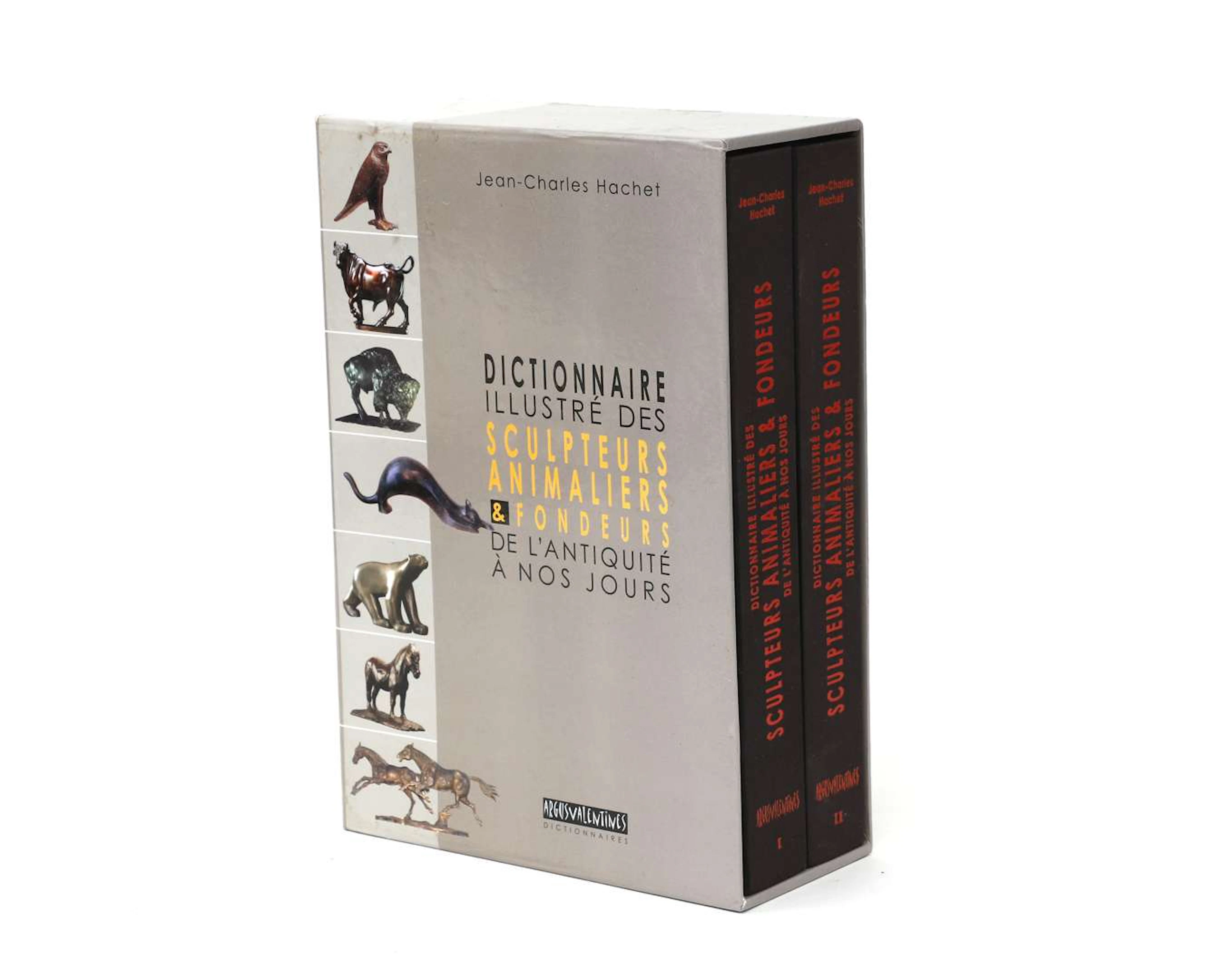 Two books in casette. 'Dictionnaire illustré des Sculpteurs Animaliers