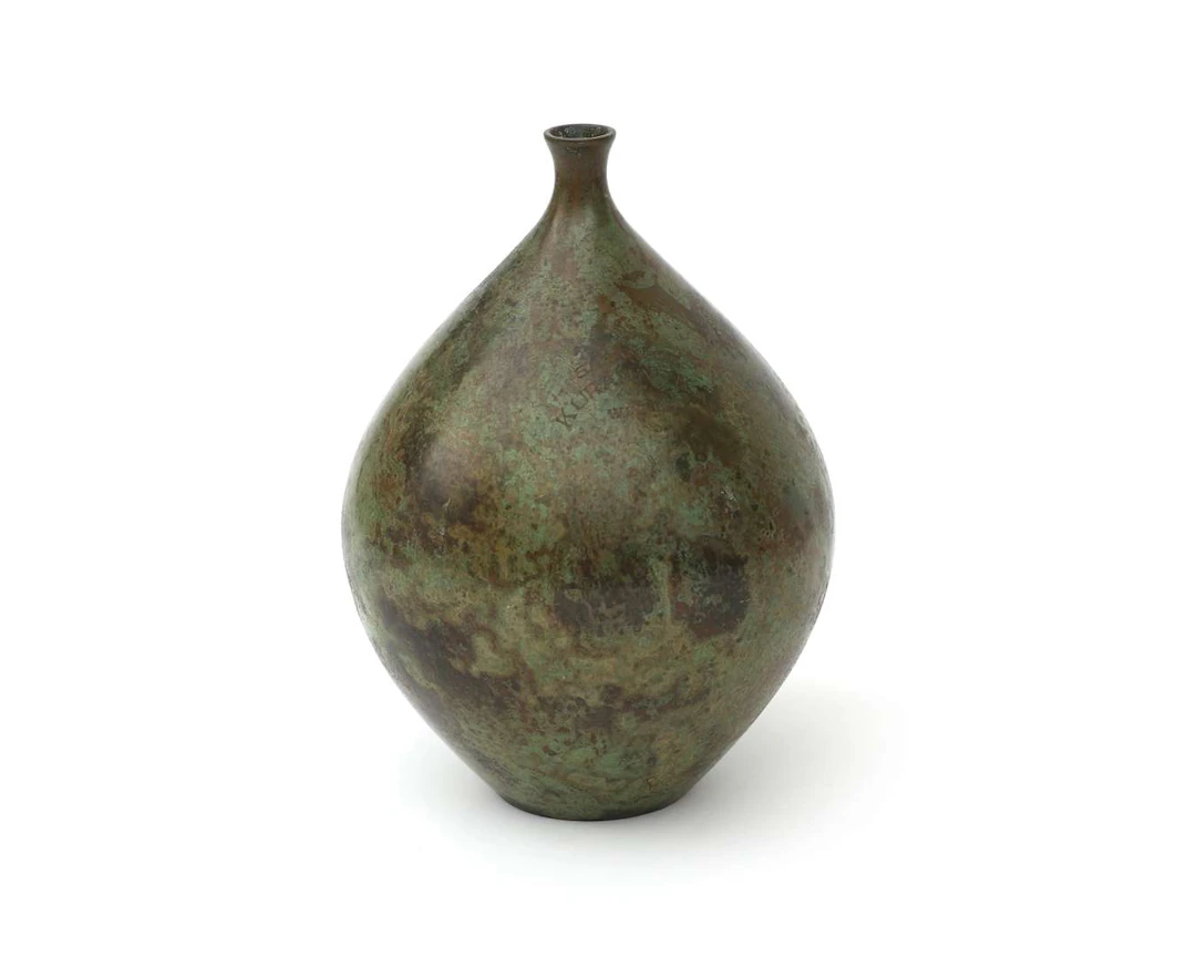 A bronze vase, Japan, 20th century