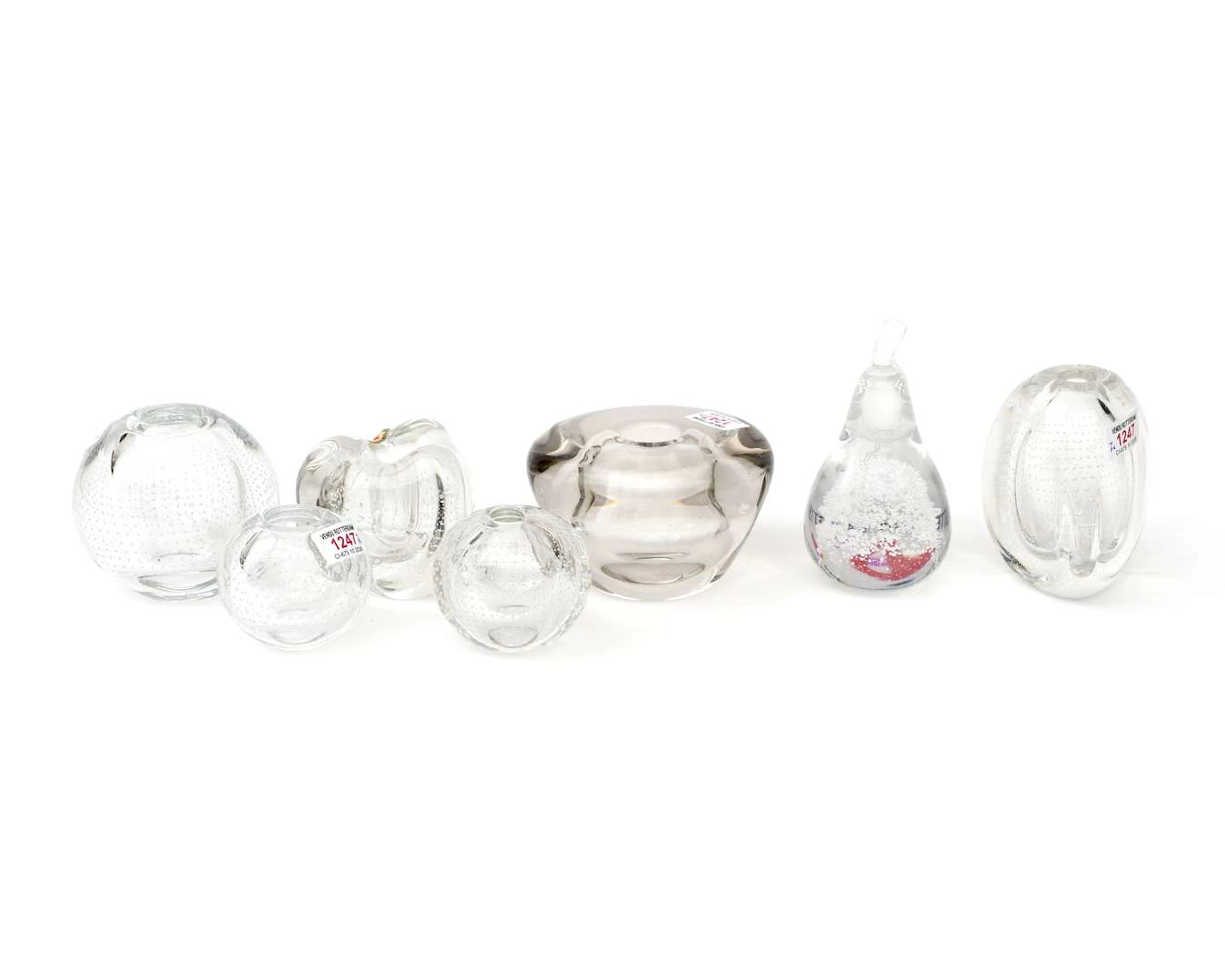 A lot of crystal and glassware, including pieces by Coupier and van