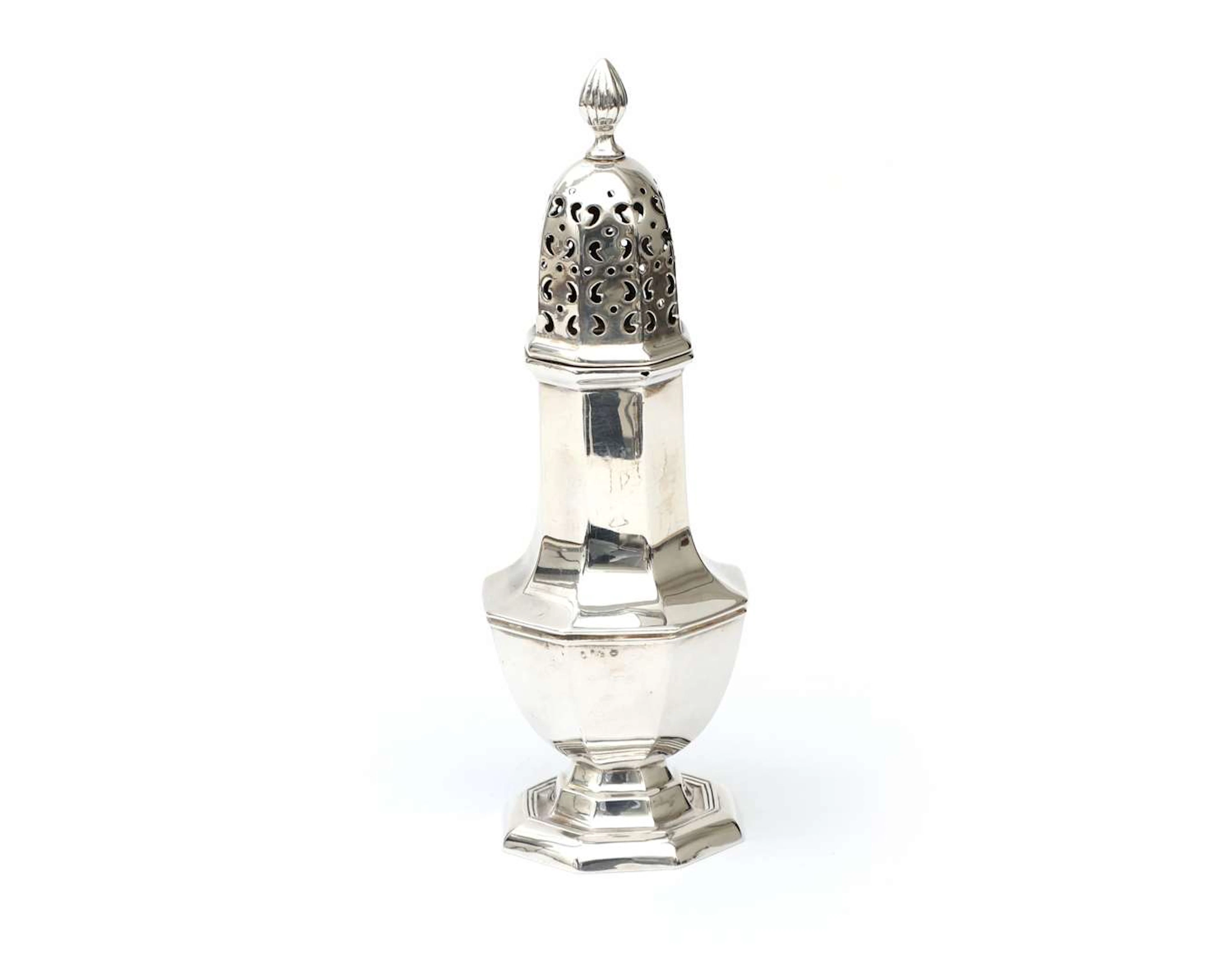 A silver shaker, England, Birmingham, 1925