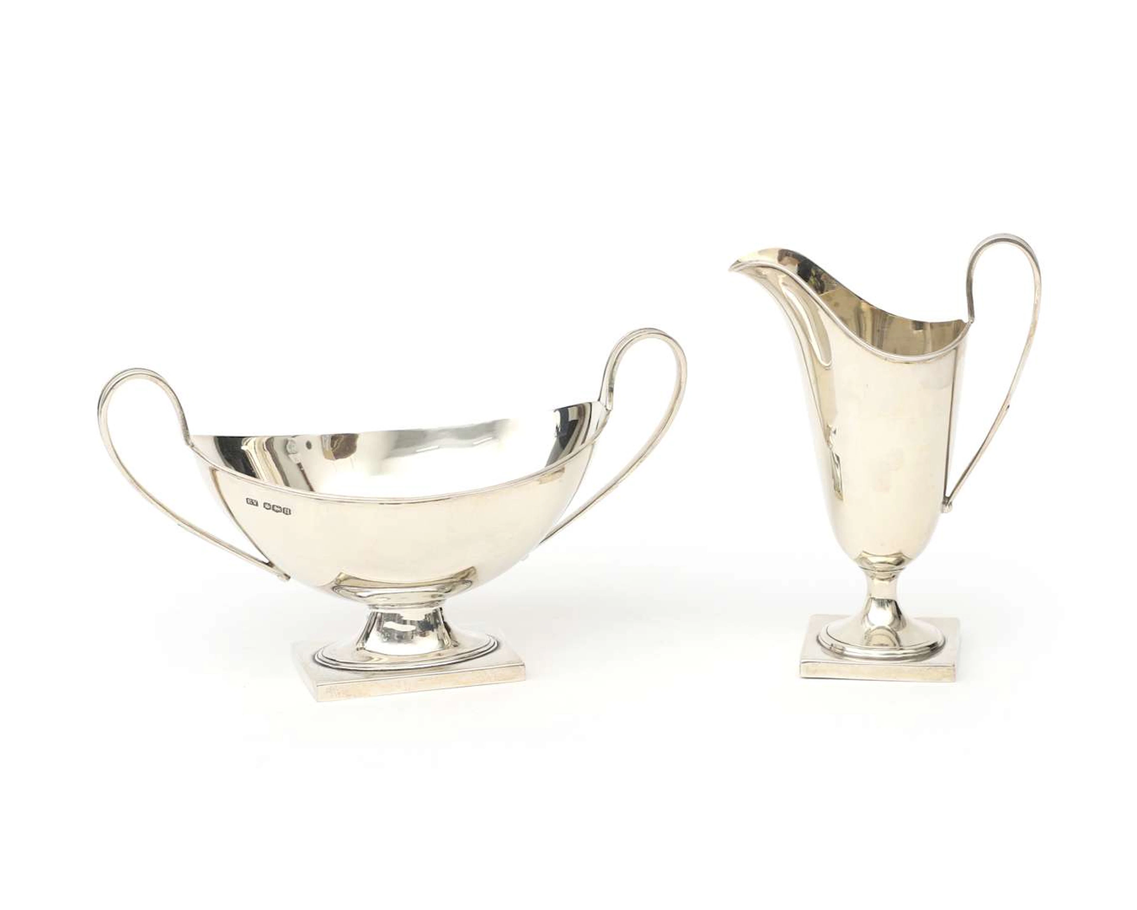 A two-piece silver cream set in case, England, Sheffield, 1937-1938