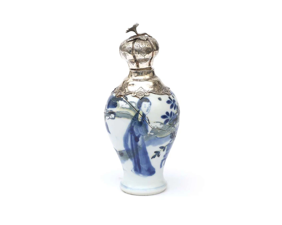 A porcelain vase with a silver mount, China, Kangxi period (1662–1722), c. 1700