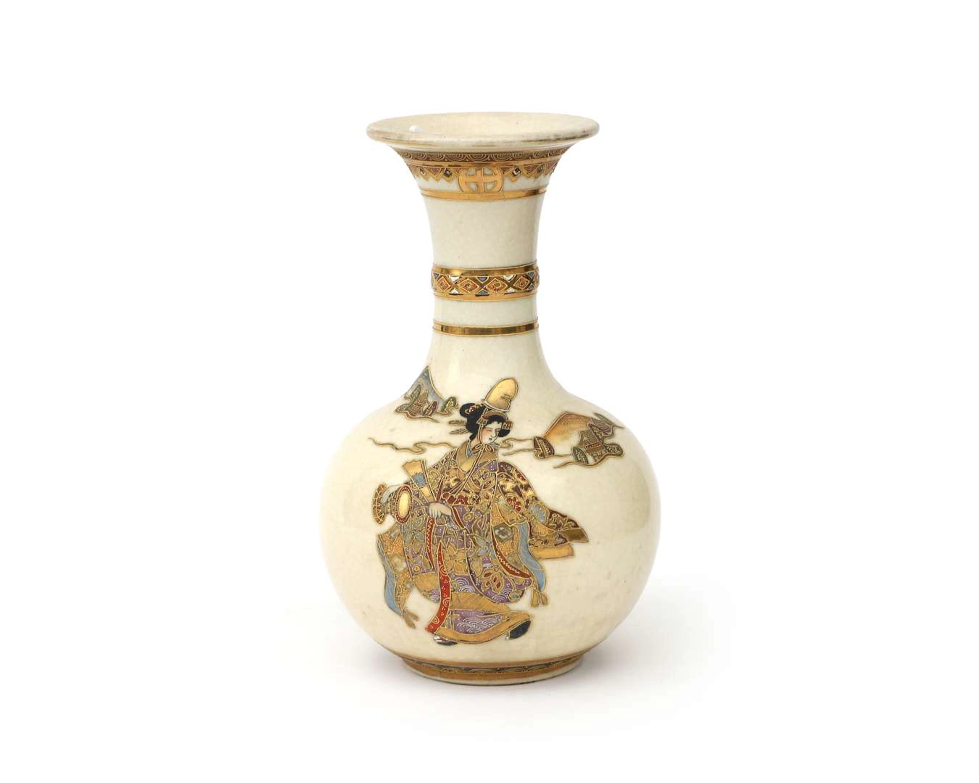 A Japanese pottery vase, Satsuma, first half of the 20th century