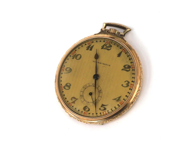 a 14k yellow gold pocket watch, Mouton Watch, 1920s