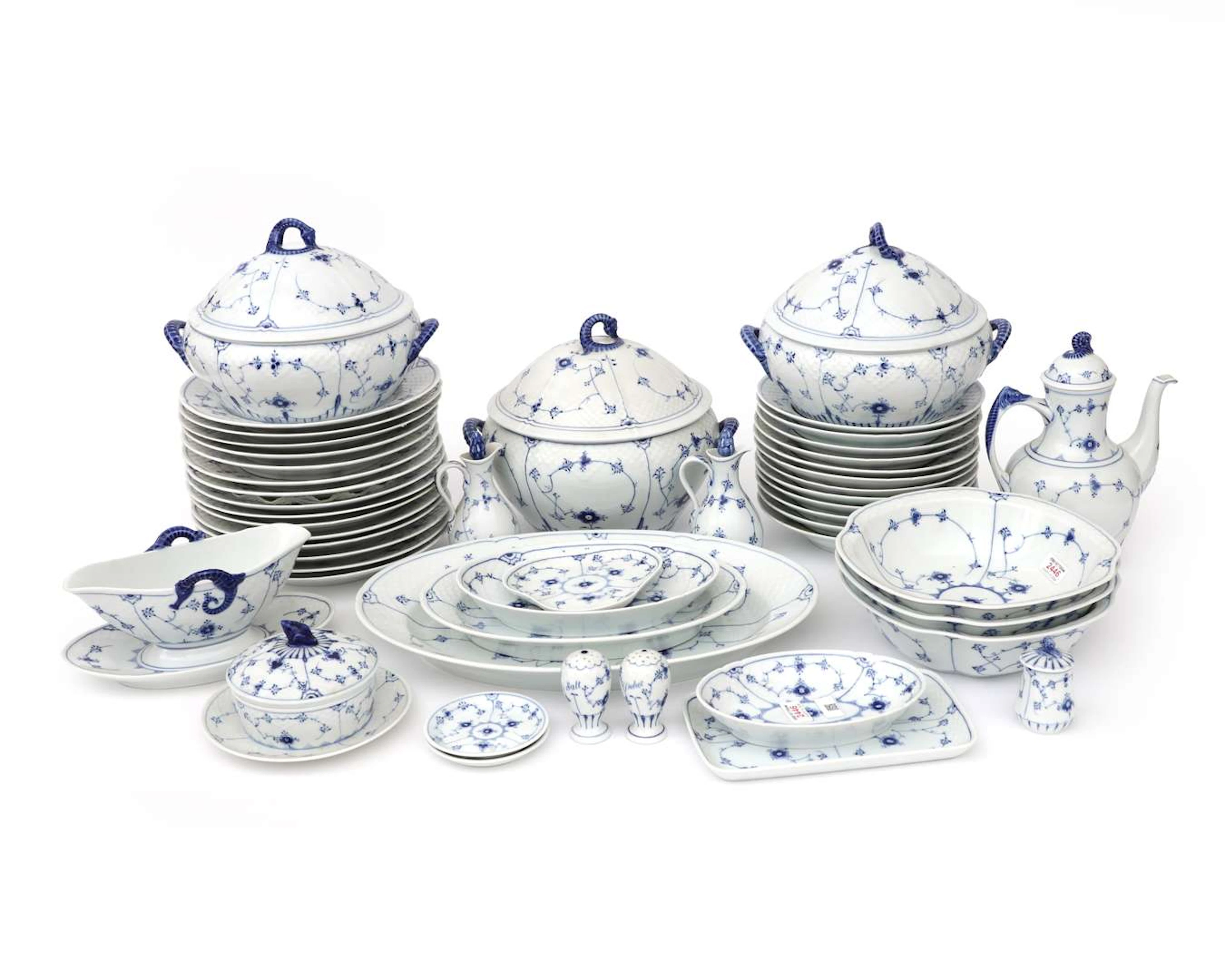 A porcelain tableware set, manufactured by B & G (Bing & Grøndahl)