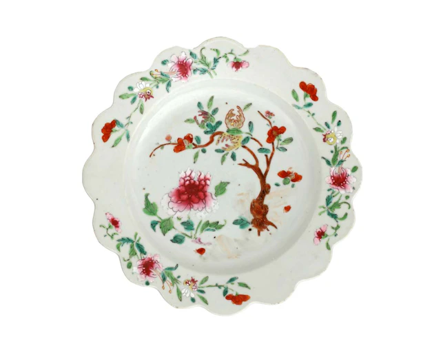 A porcelain plate, China, 18th century