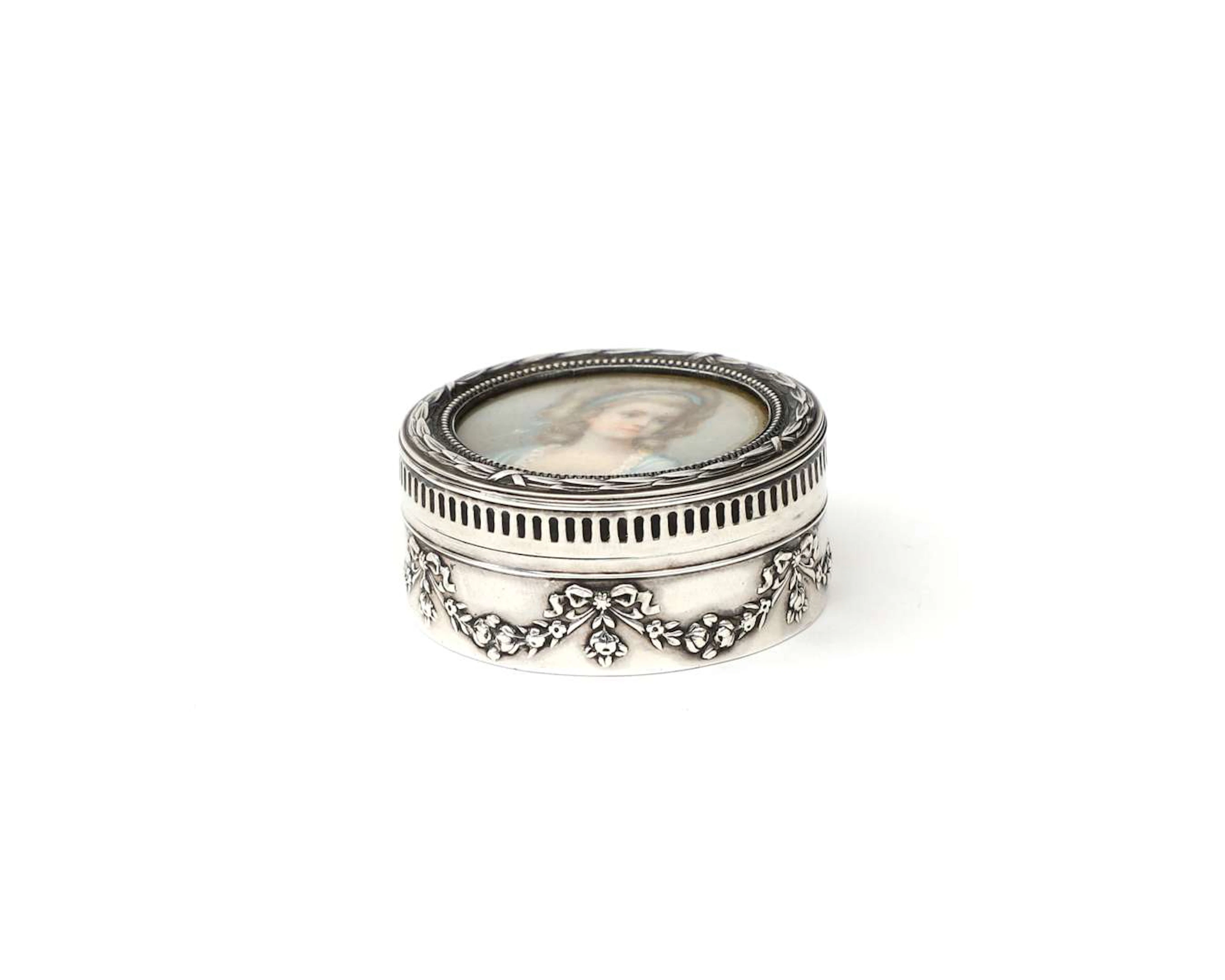 A silver lidded box with a miniature portrait, Austria-Hungary, Vienna