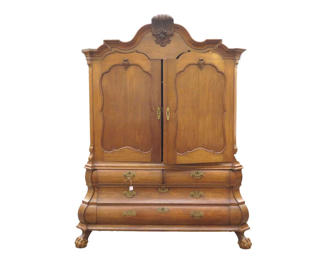 An oak cabinet, Holland, 19th century