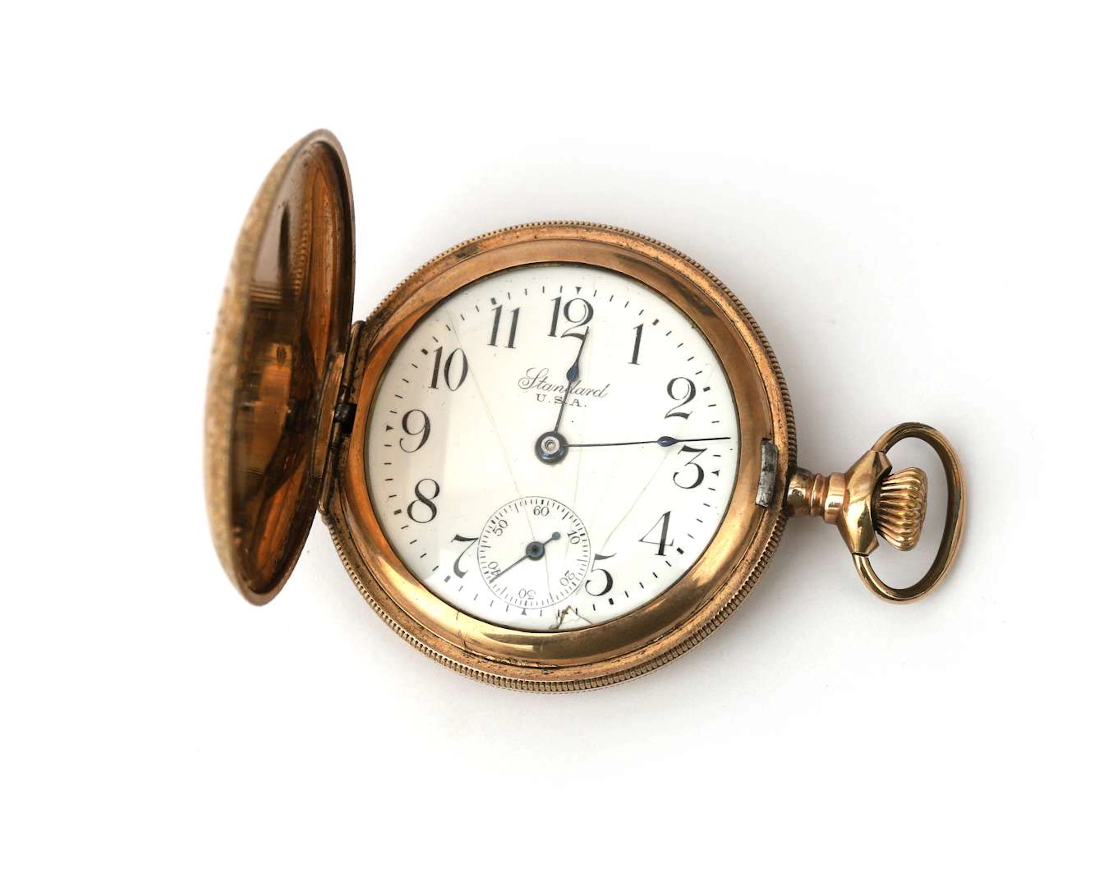 A yellow gold pocket watch with an engraved case, U.S.A.