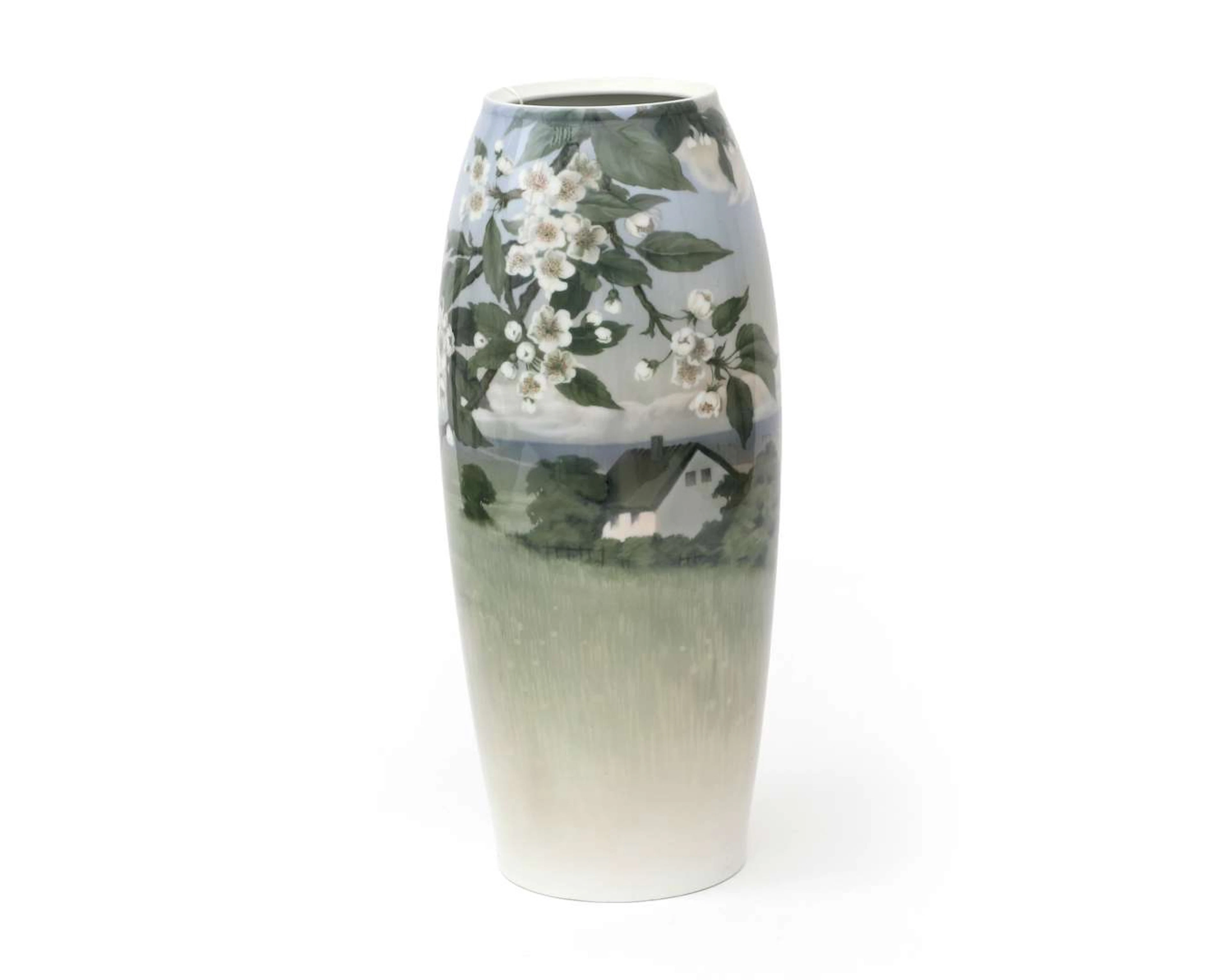 A porcelain vase, made by B & G (Bing & Grøndahl), Denmark, 20th century