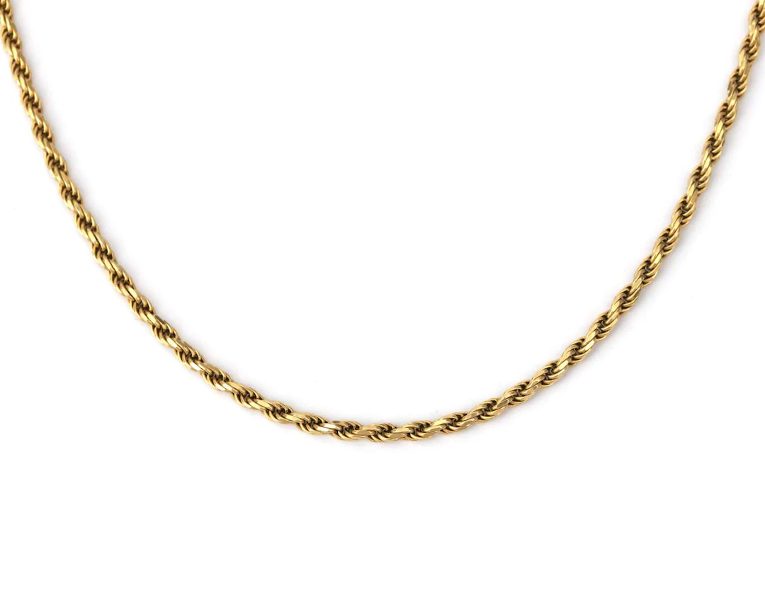 A 14k yellow gold rope link necklace
