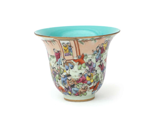 A porcelain bowl, China, 20th century