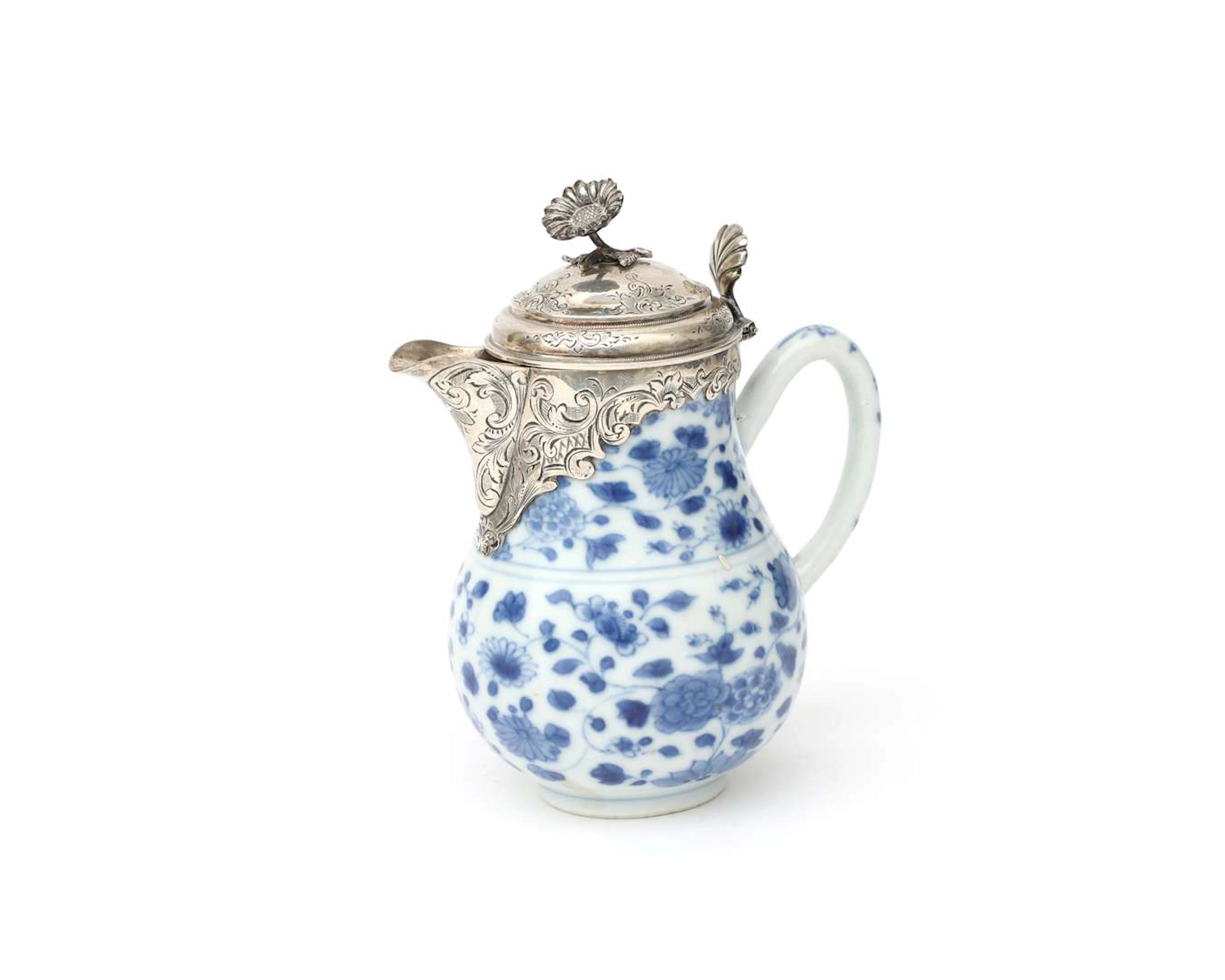 A porcelain jug with silver frame, China, Kangxi period (1662-1722), ca. 1700