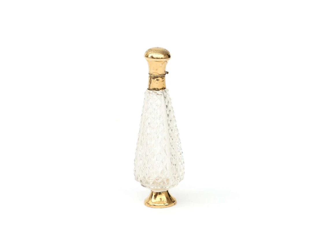 A crystal perfume bottle with a 14-carat yellow gold stopper, Netherlands