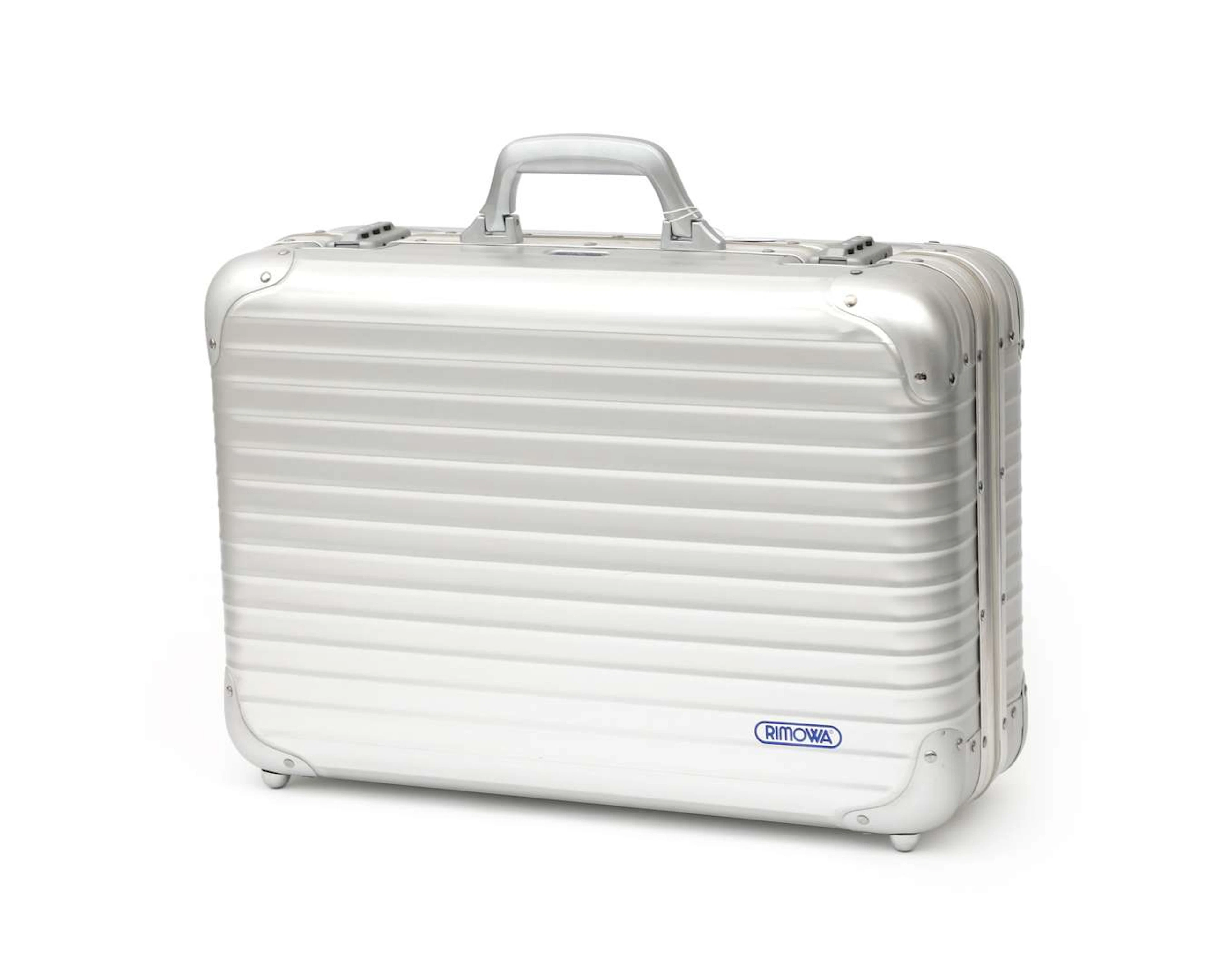 An aluminium suitcase with Sudhaus Combi-Code 1422 combination locks