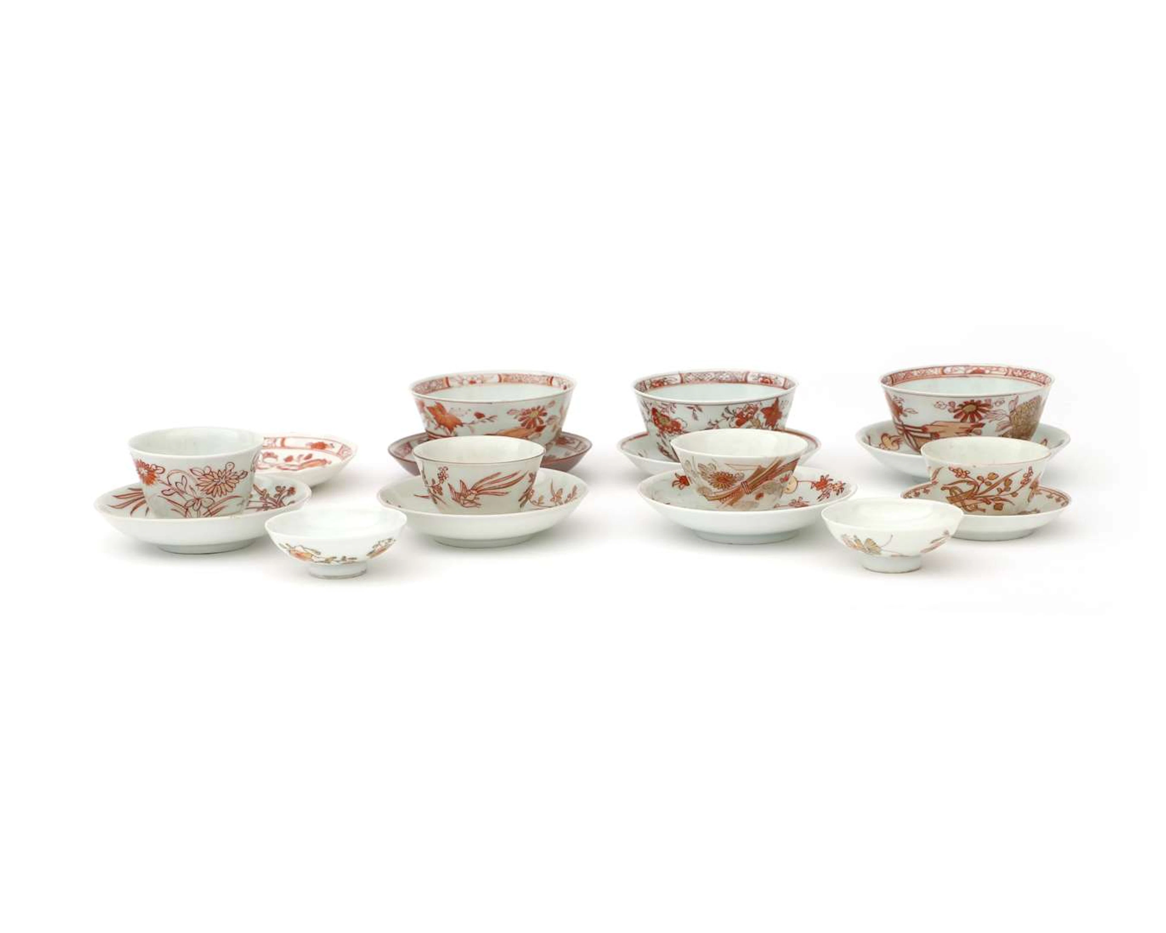 A lot comprising porcelain cups and saucers, China, 18th century
