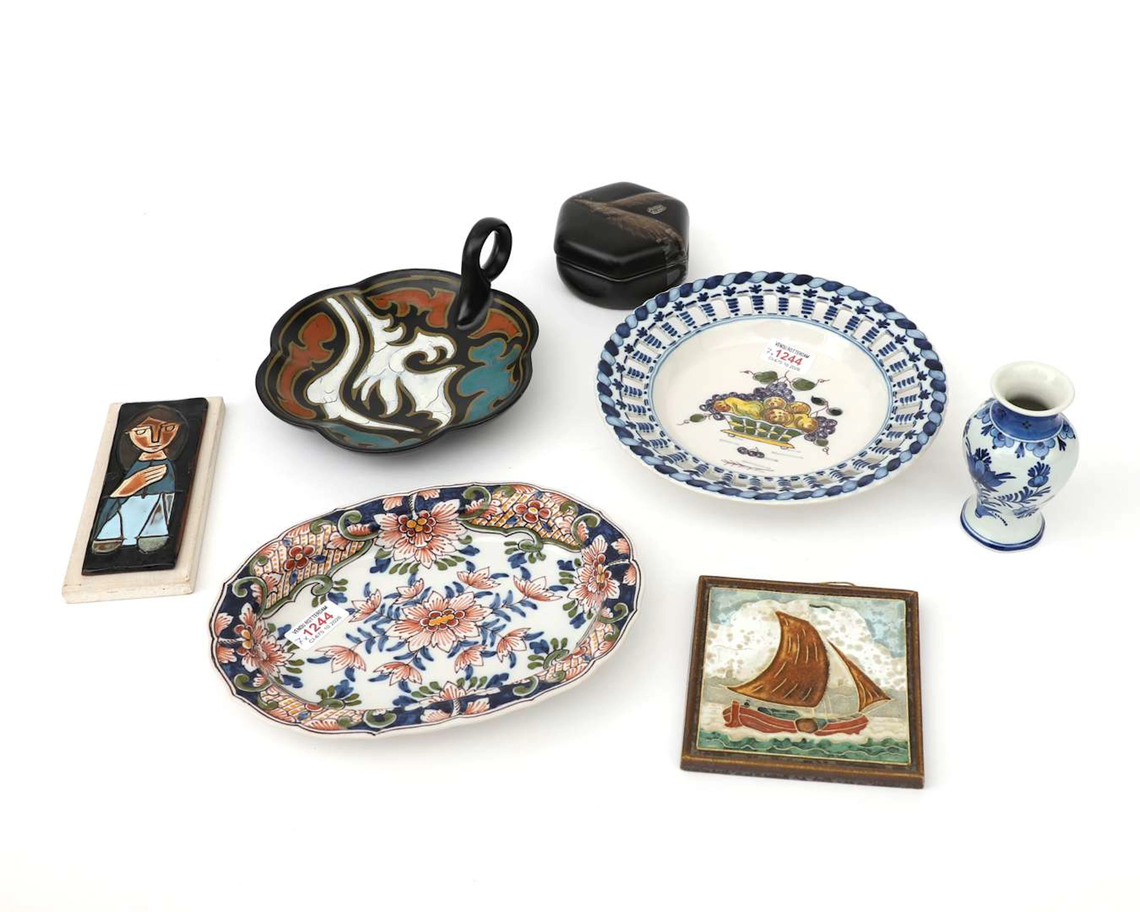 A lot of Dutch ceramics, 20th century (7)
