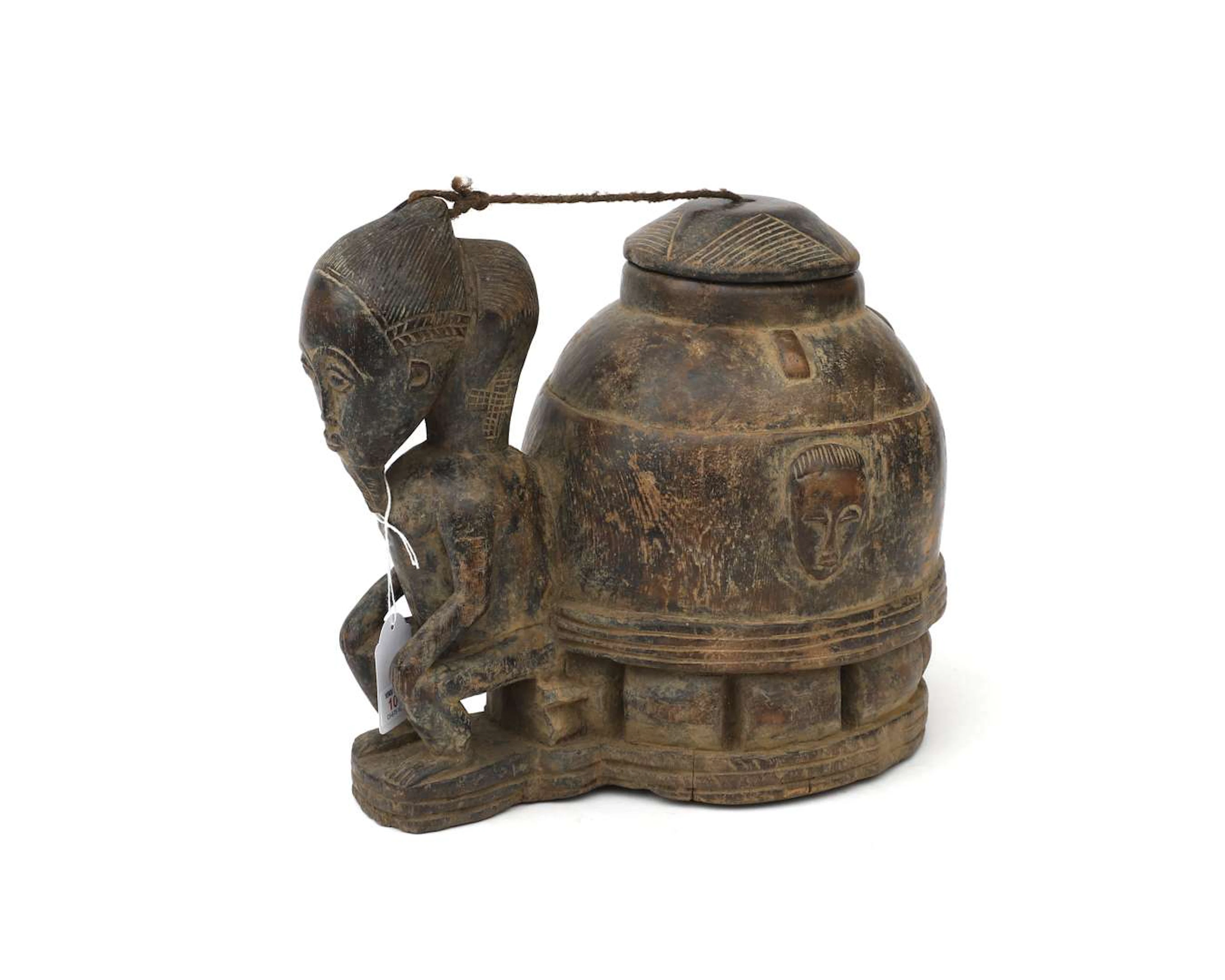 A wooden Baule mouse oracle, Gbékré bo, Ivory Coast