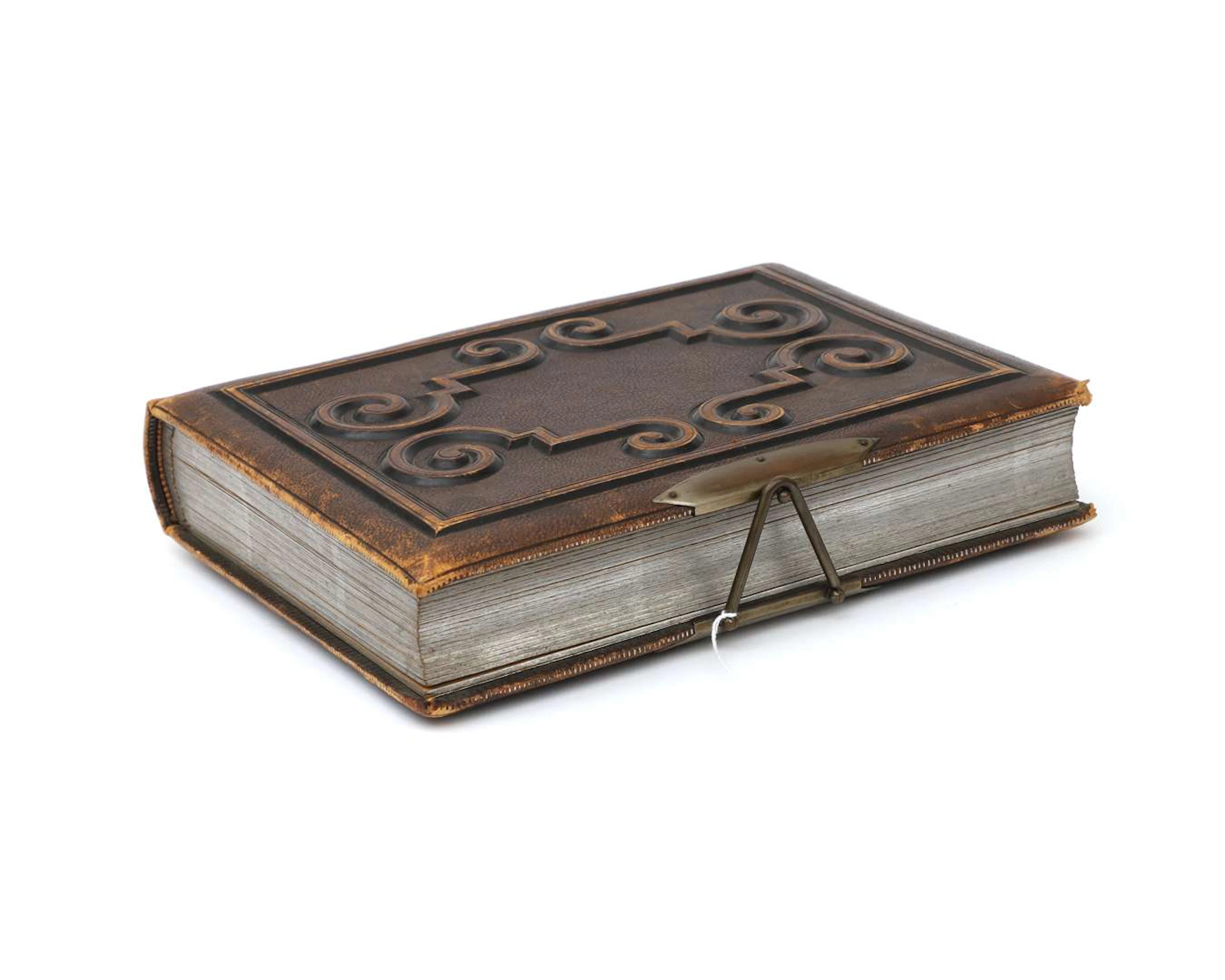 A carte de visite photo album, England, 19th/20th century