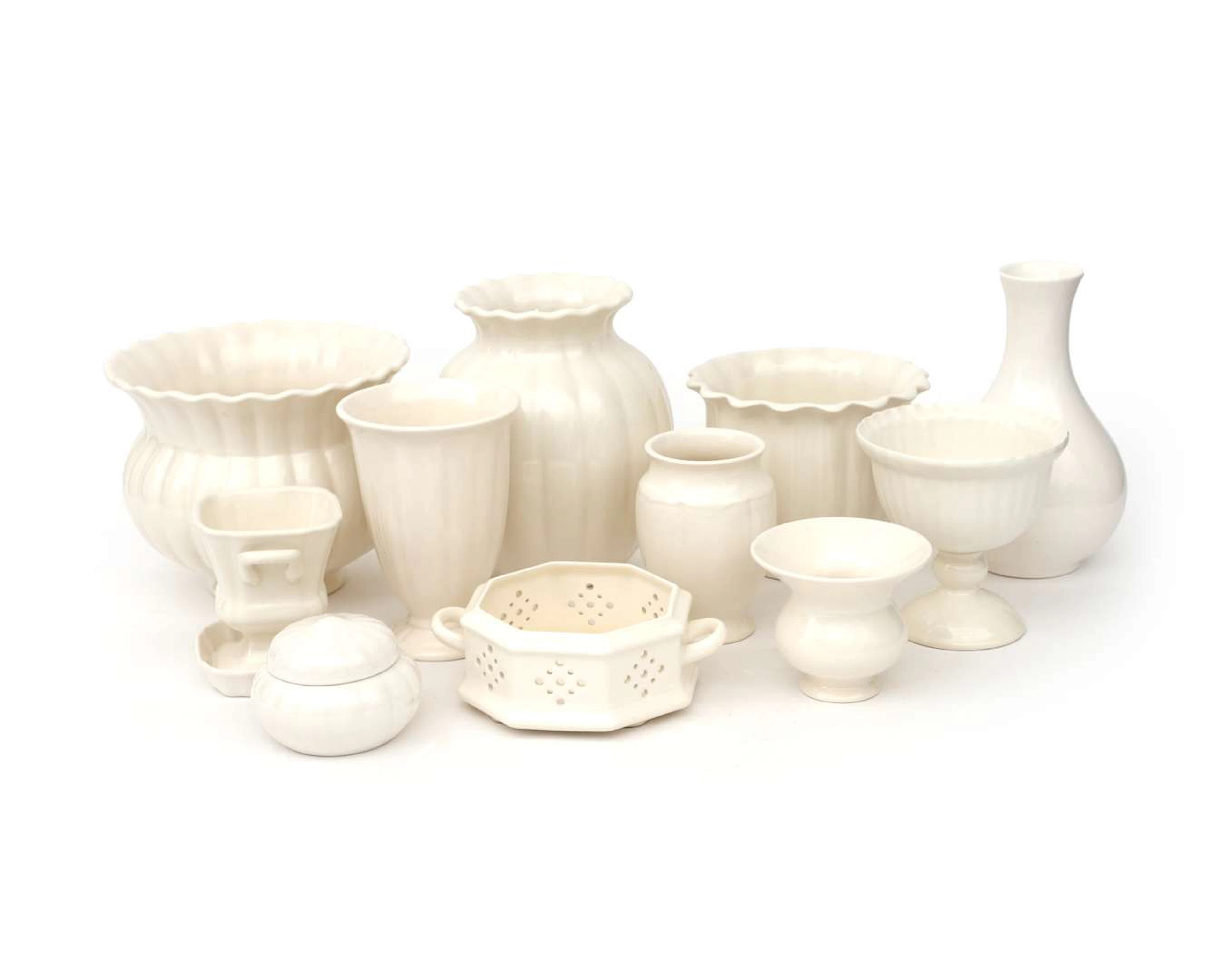 A collection of earthenware vases, Zenith, Gouda, Holland, 20th century (11)