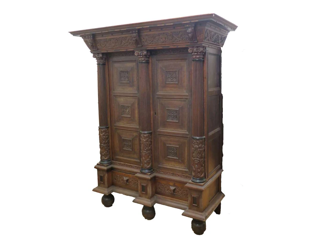 An oak cabinet, Holland, 2nd quarter 17th century