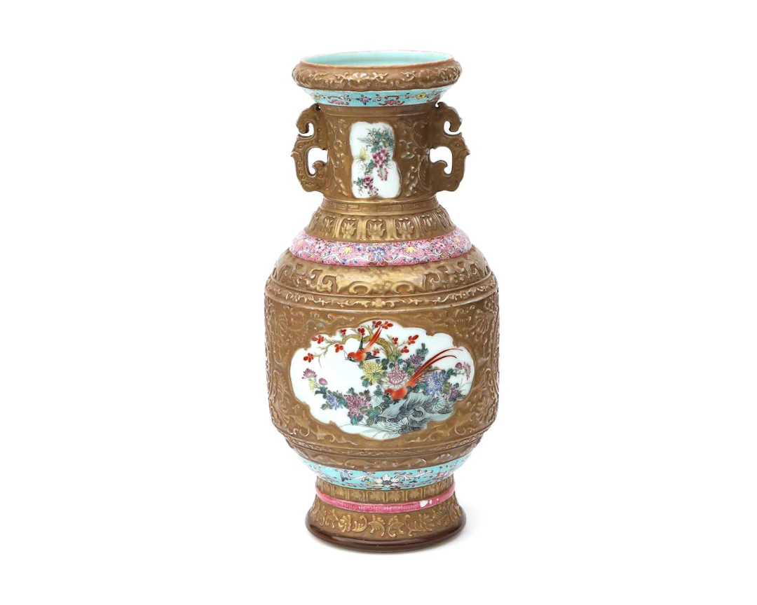 A porcelain vase, China, 20th century