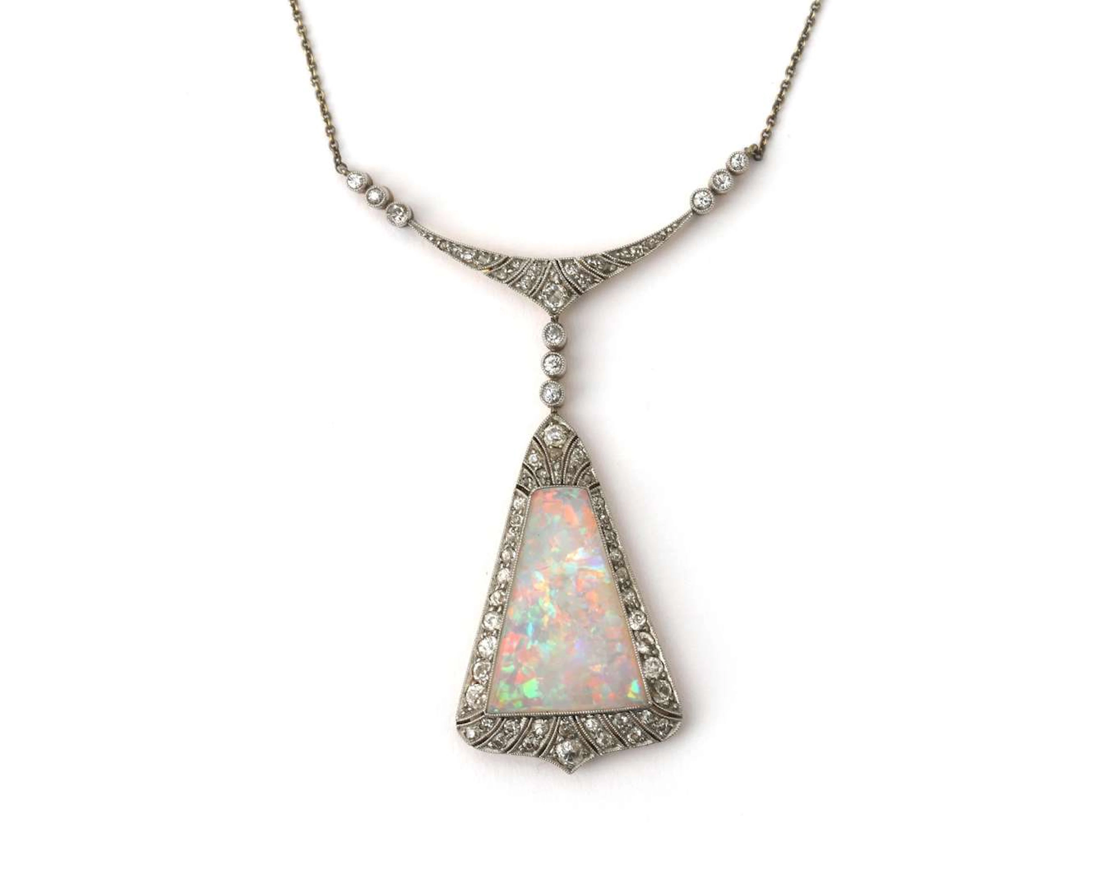 An 18k yellow gold and platinum Art Deco necklace with opal and diamonds