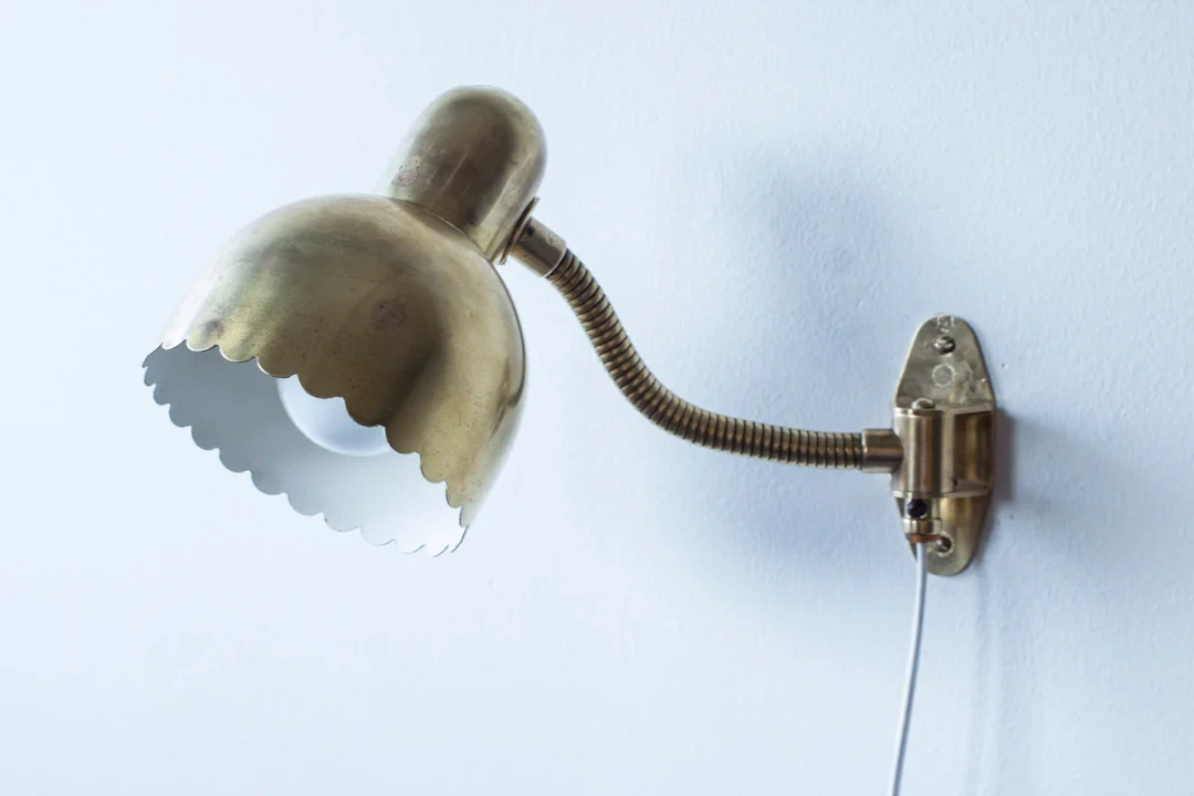 Brass wall lamp no. 191 by E. Hansson & Co