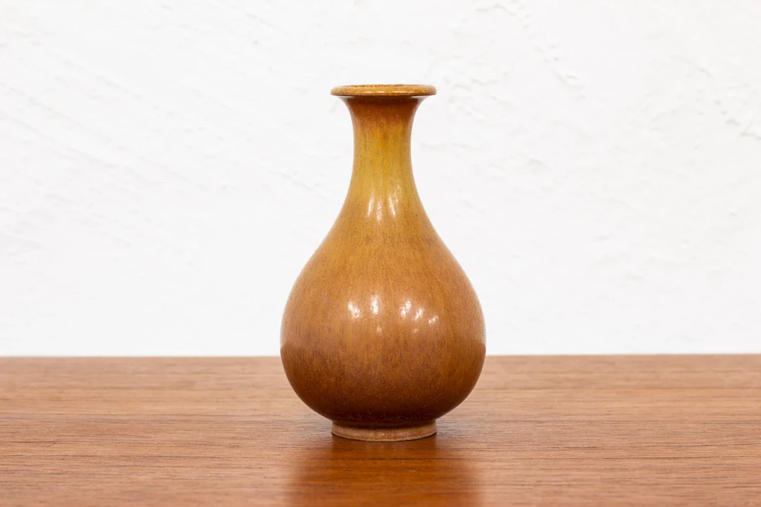 Stoneware vase by Nylund