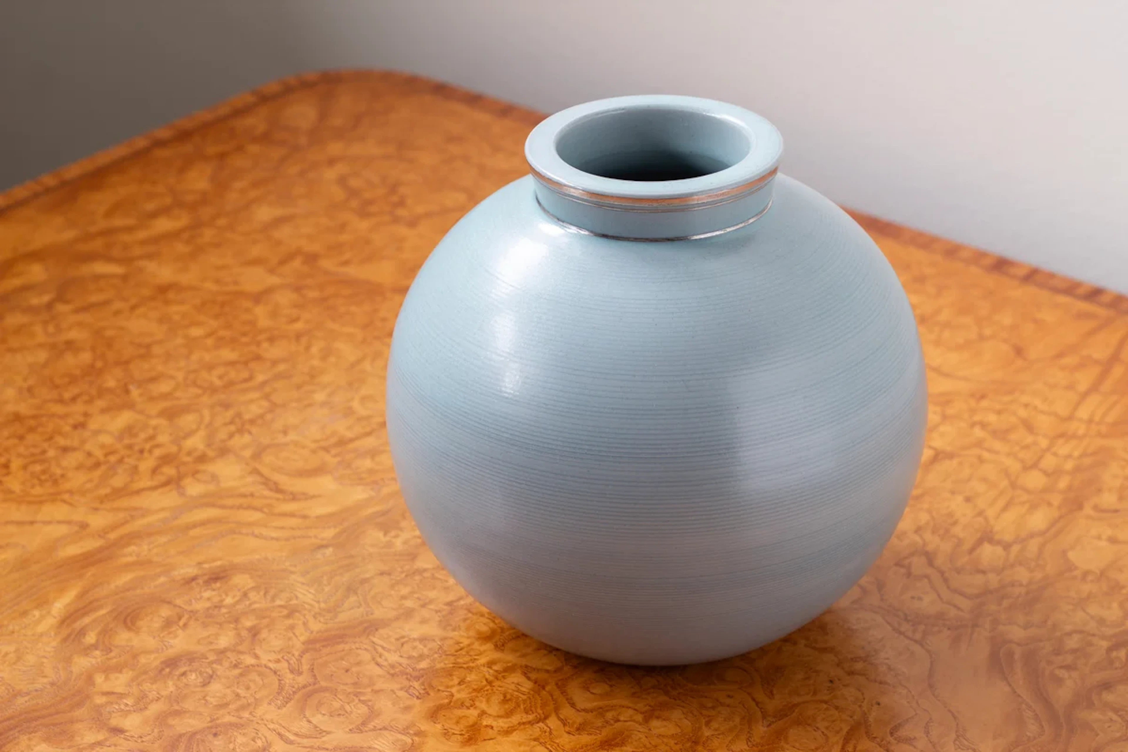 "Aria" vase by Wilhelm Kåge