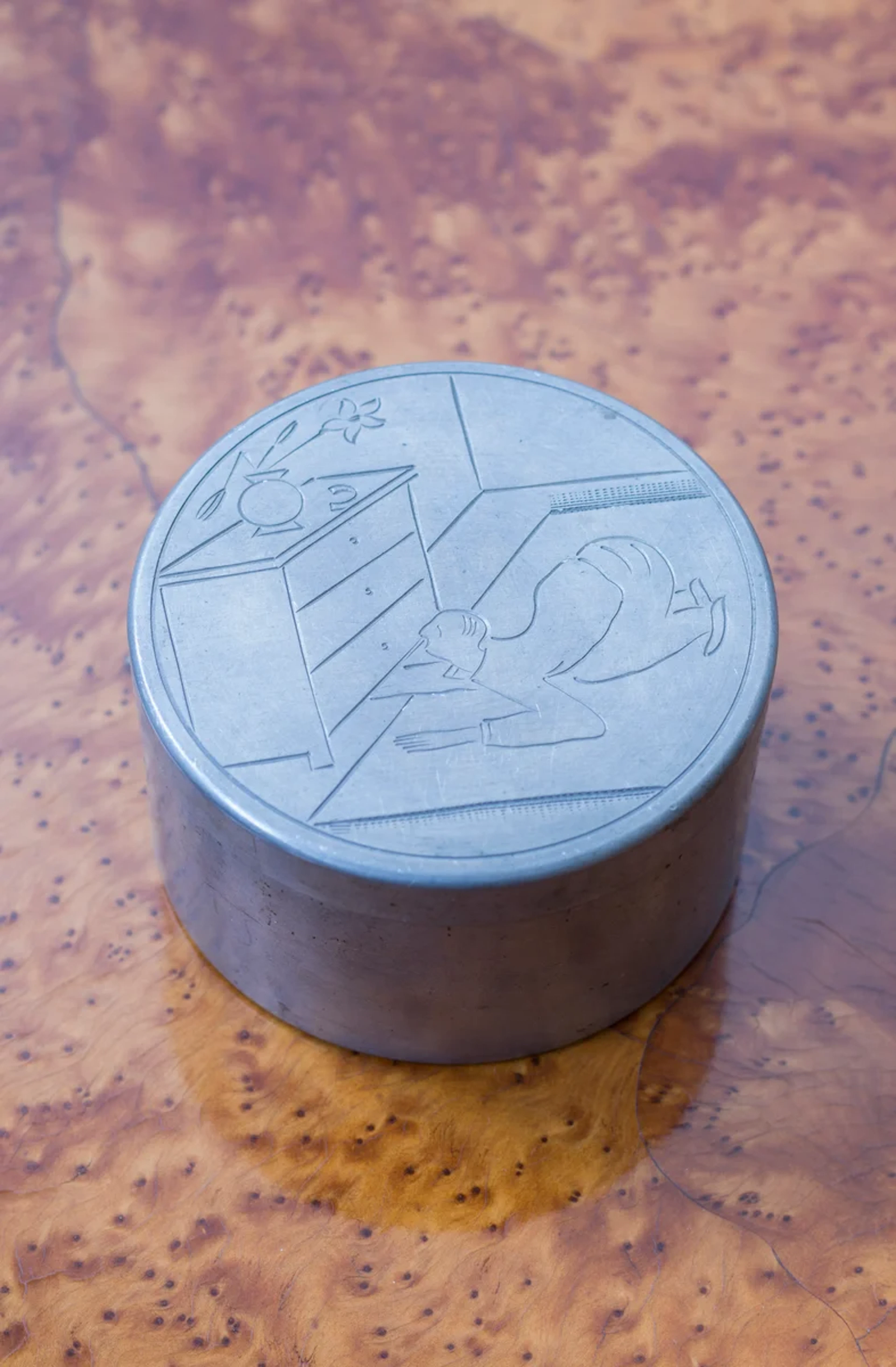 Cufflink box by Sylvia Stave