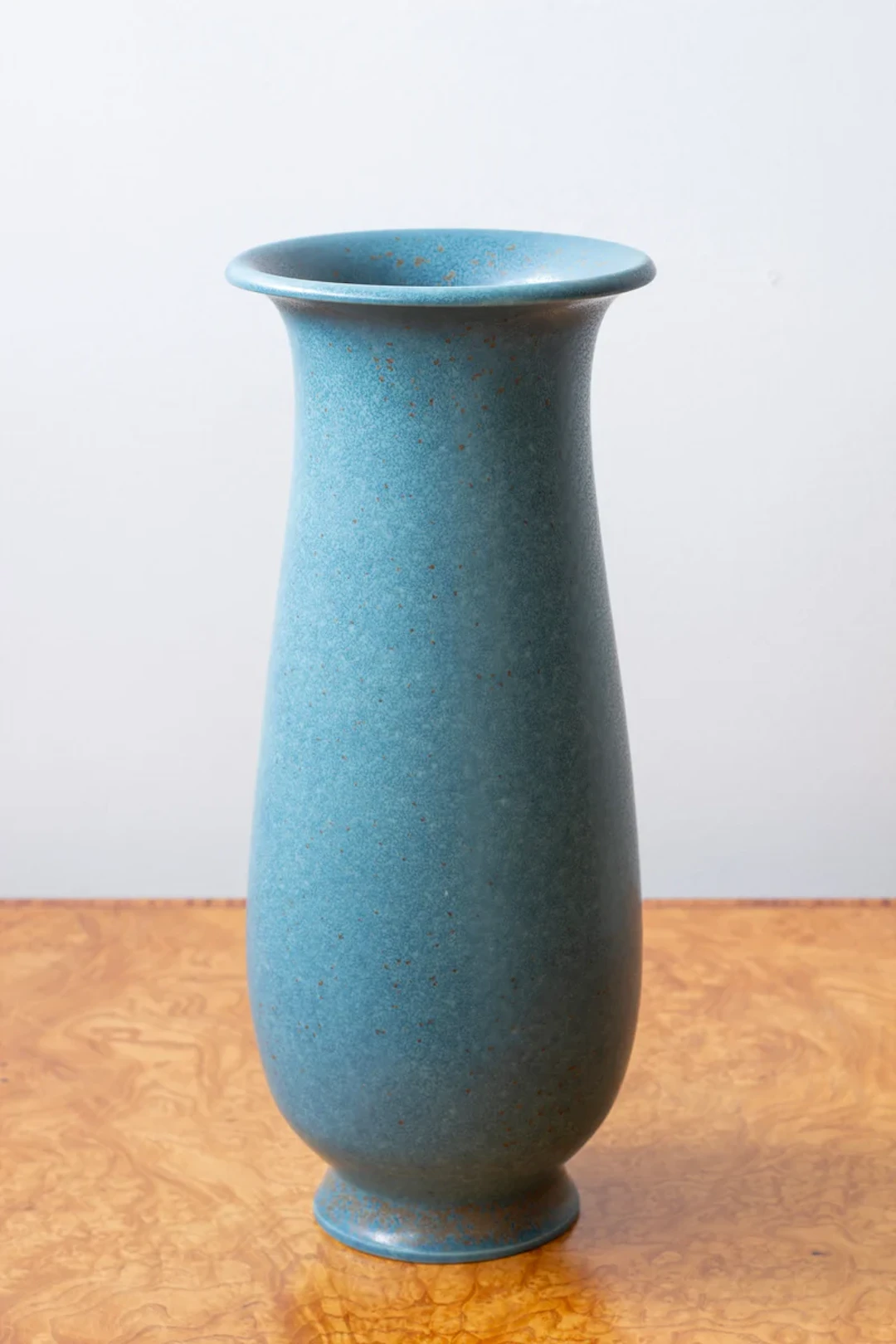 Large vase by Gunnar Nylund