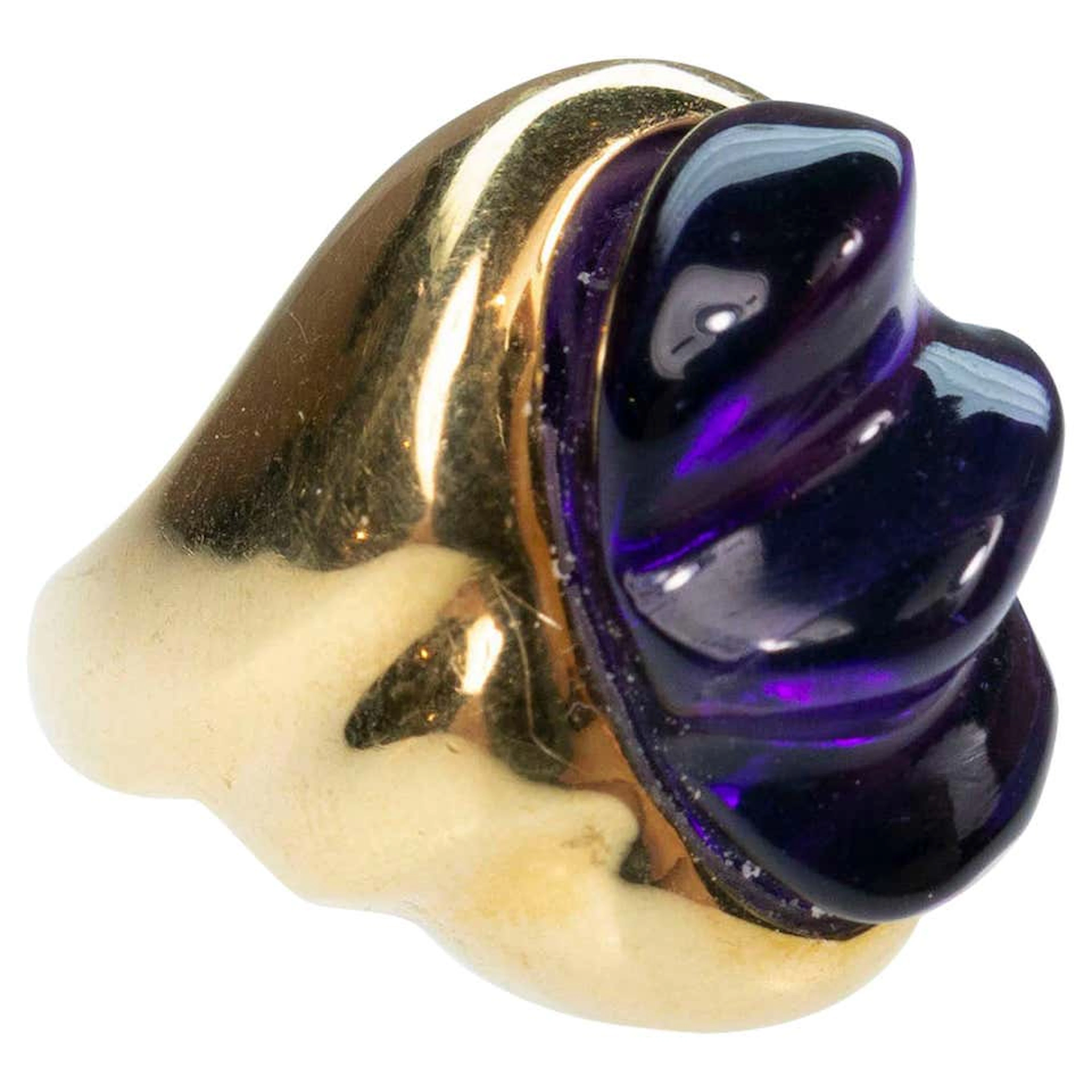 18 Karat Amethyst Ring Secrett, circa 1970
