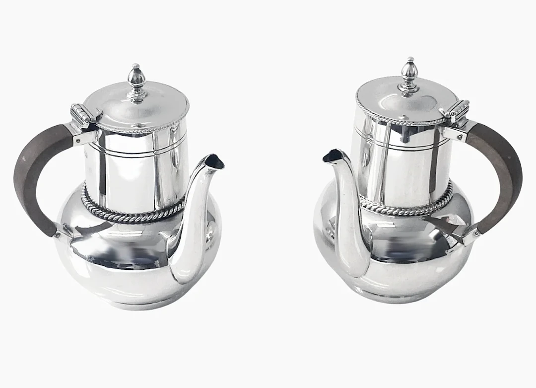 Antique English Silver bachelor's café-au-lait pair, London 1913 Wakely