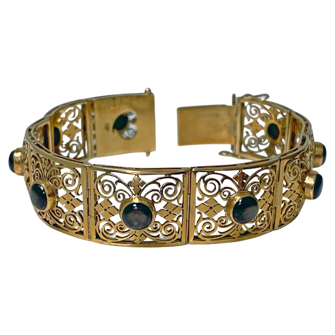 18K Diopside Bracelet C. 1940.