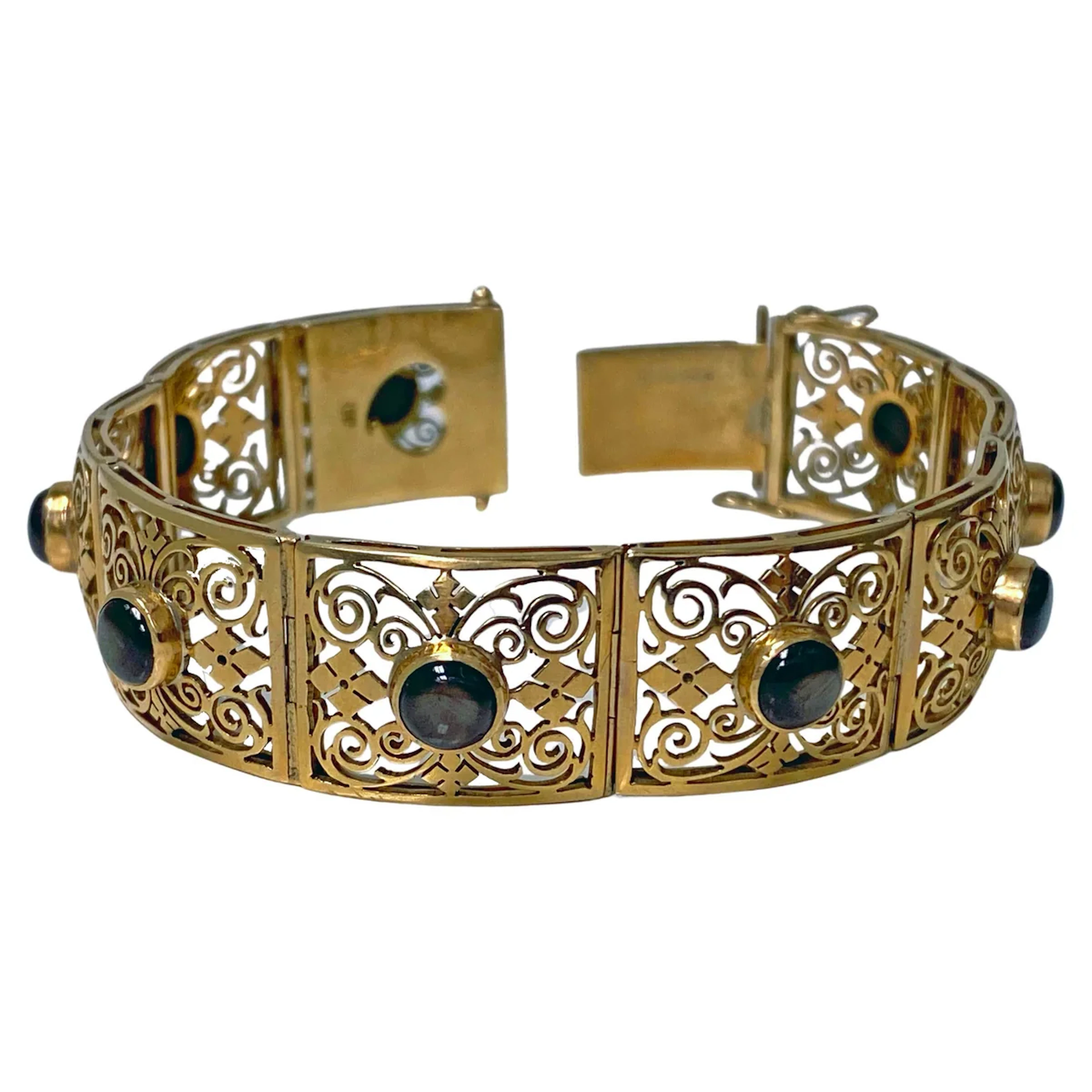 18K Diopside Bracelet C. 1940.