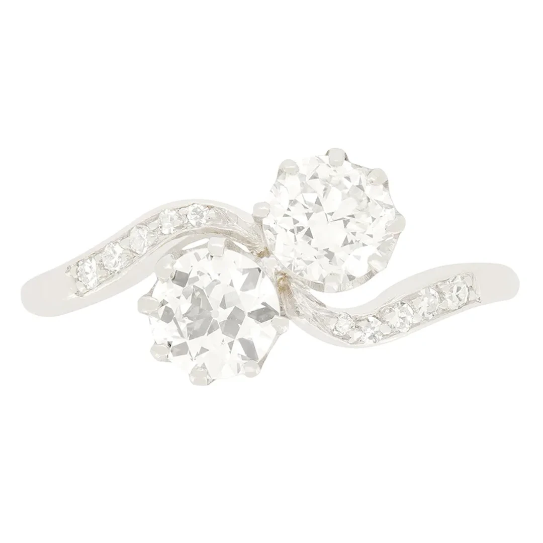 Art Deco 1.00ct Diamond Two Stone Twist Ring, c.1920s