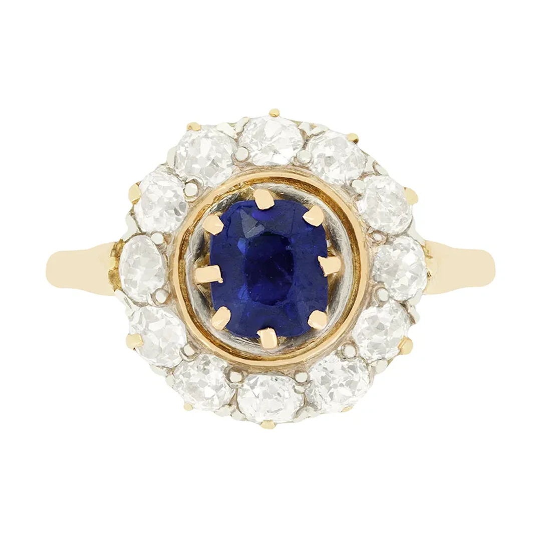 Edwardian 0.80ct Sapphire and Diamond Cluster Ring, c.1910