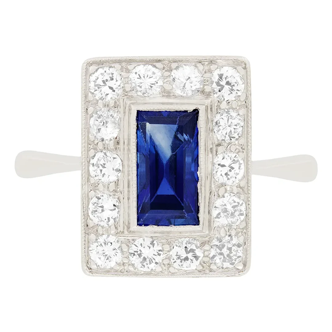 Late Deco 0.90ct Sapphire and Diamond Ring, c.1930s